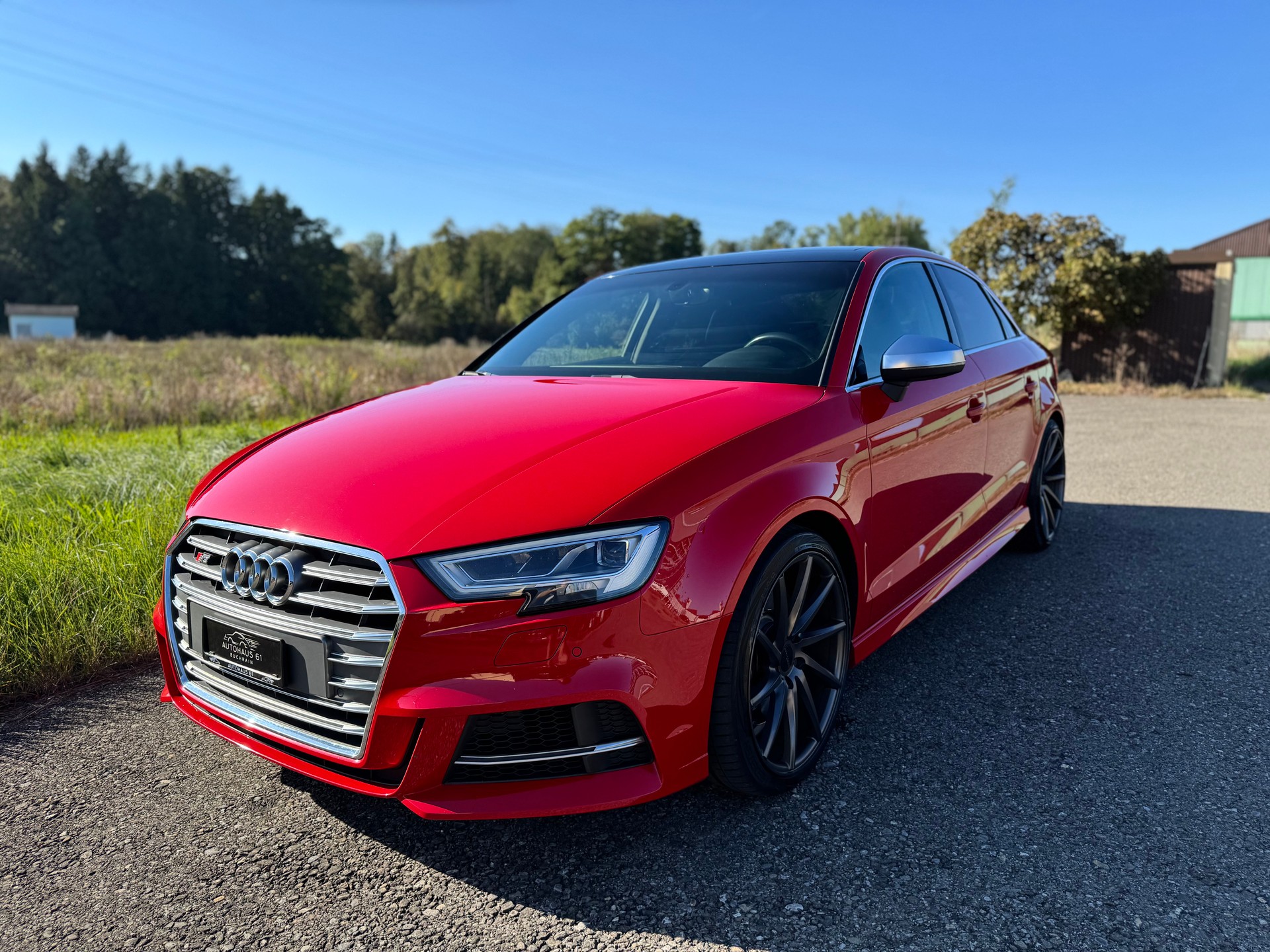 AUDI S3 Limousine 2.0 TFSI quattro S-tronic / ab MFK 11.2025-showroom-element-2