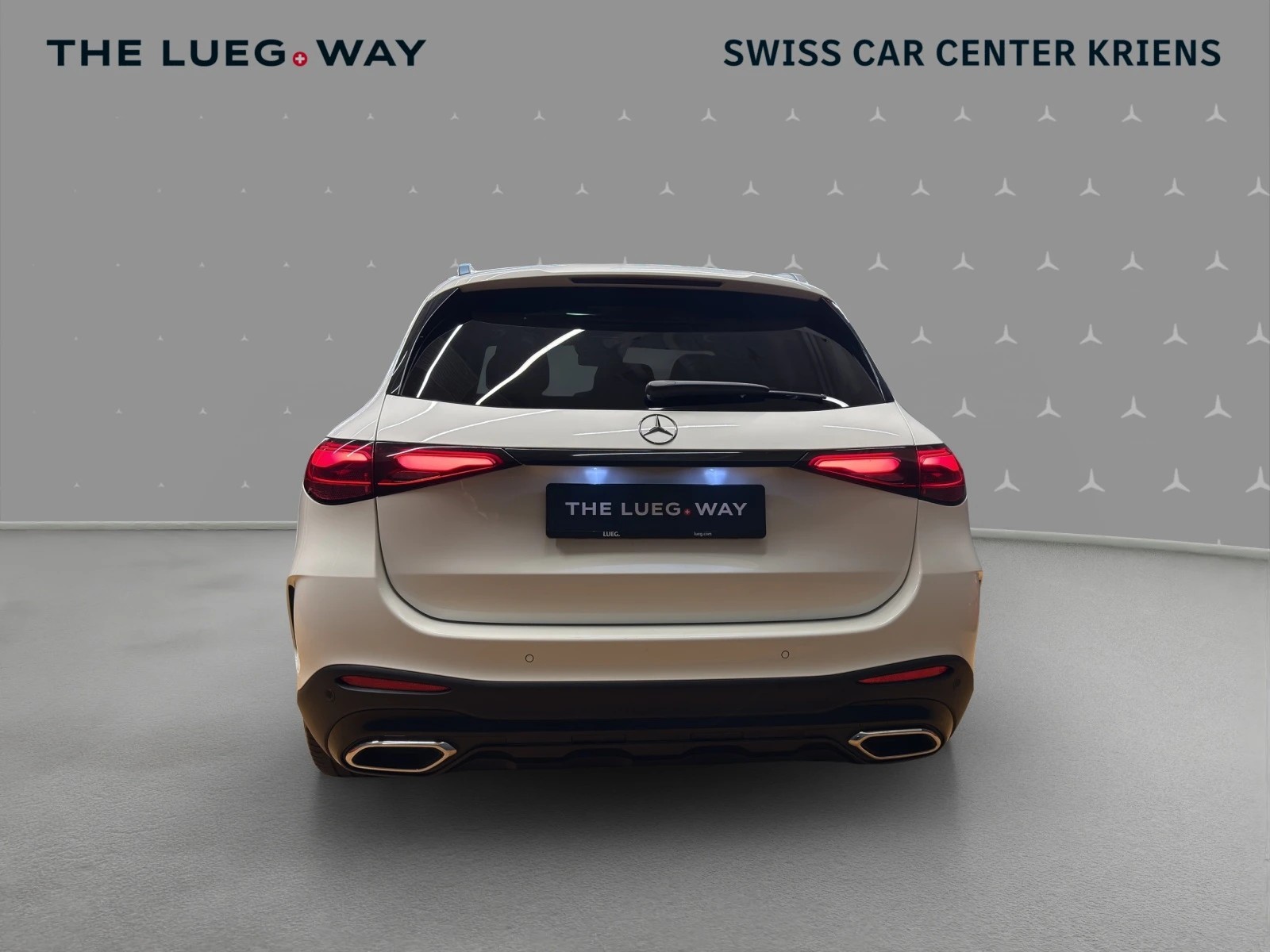 MERCEDES-BENZ GLC 400 e 4M - AMG / DISTRONC / 360 Grad Kamera / Soundsystem / Sitzmemory-showroom-element-3