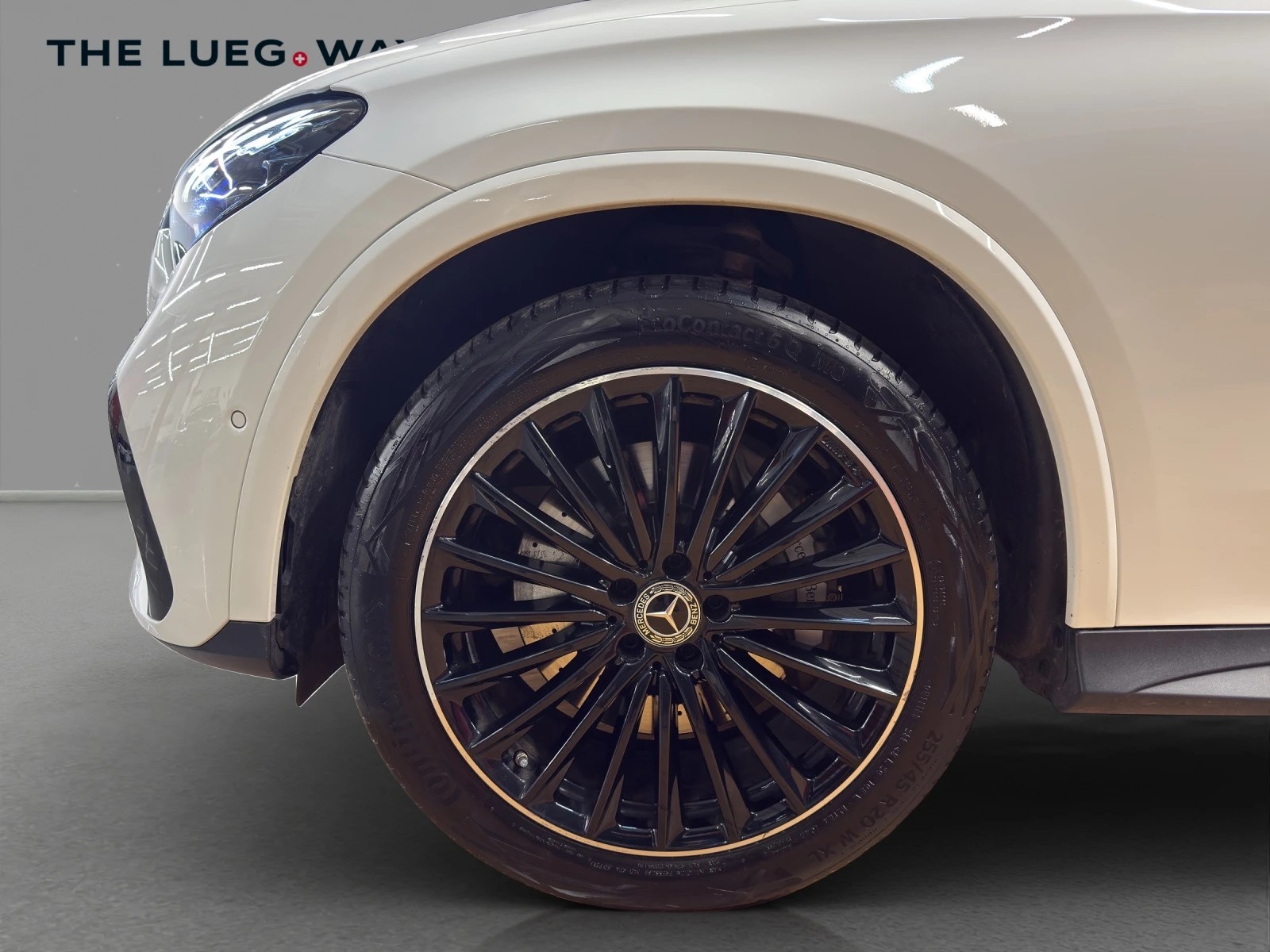MERCEDES-BENZ GLC 400 e 4M - AMG / DISTRONC / 360 Grad Kamera / Soundsystem / Sitzmemory-image-7