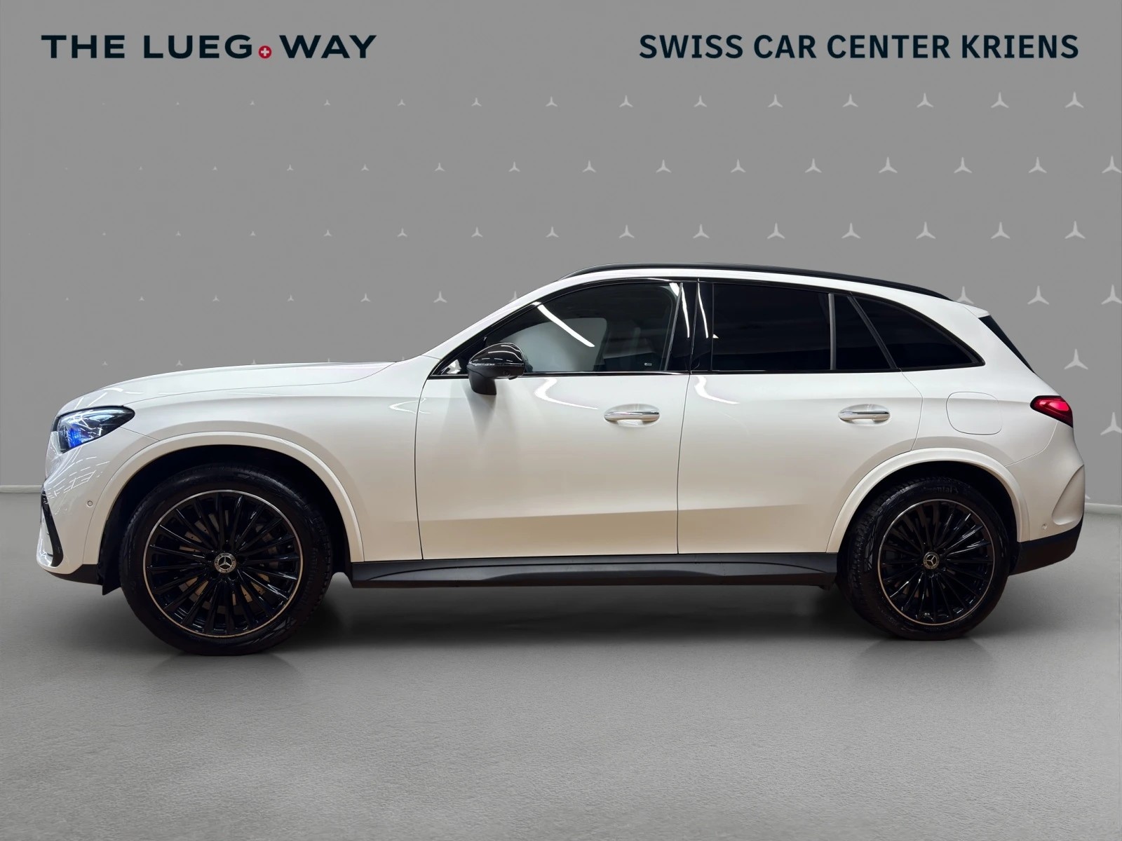 MERCEDES-BENZ GLC 400 e 4M - AMG / DISTRONC / 360 Grad Kamera / Soundsystem / Sitzmemory-showroom-element-1
