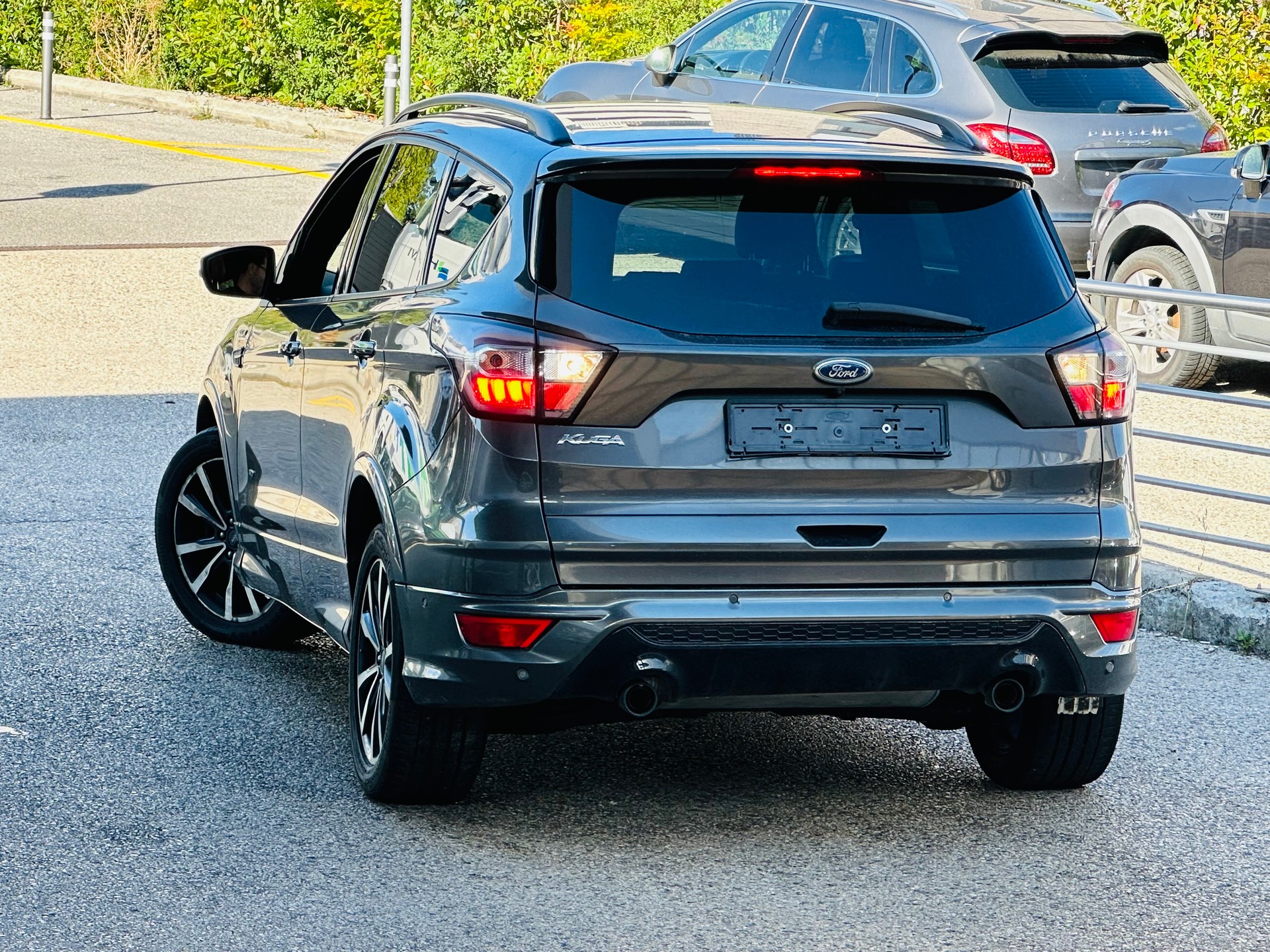 FORD Kuga 2.0 TDCi ST Line High 4WD PowerShift-image-6
