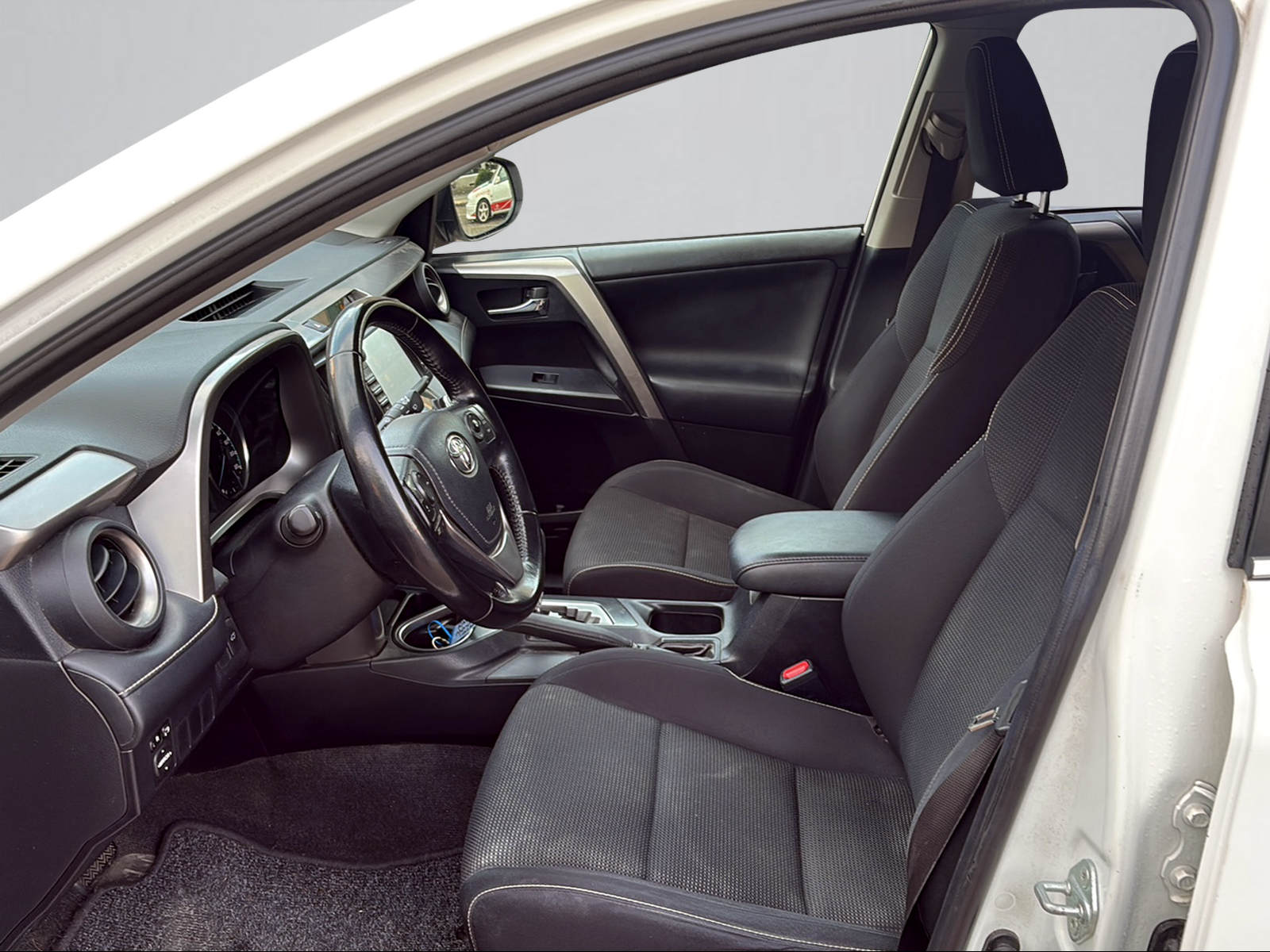 TOYOTA RAV-4 2.5 HSD Trend e-CVT-image-4