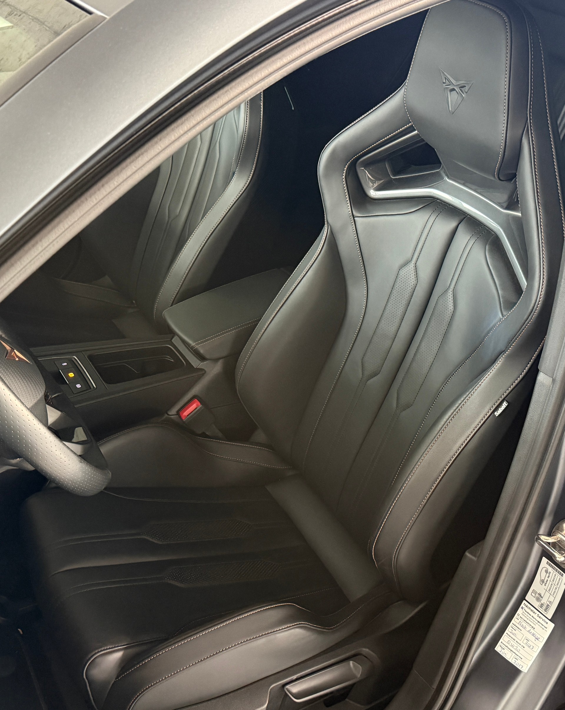 CUPRA Formentor 2.5TSI VZ5 4Drive DSG / 5-Zylinder / CH-Fahrzeug / Matt-Lackierung / Schalensitze / H&R-Federn / 20Zoll JP-Racing-image-6
