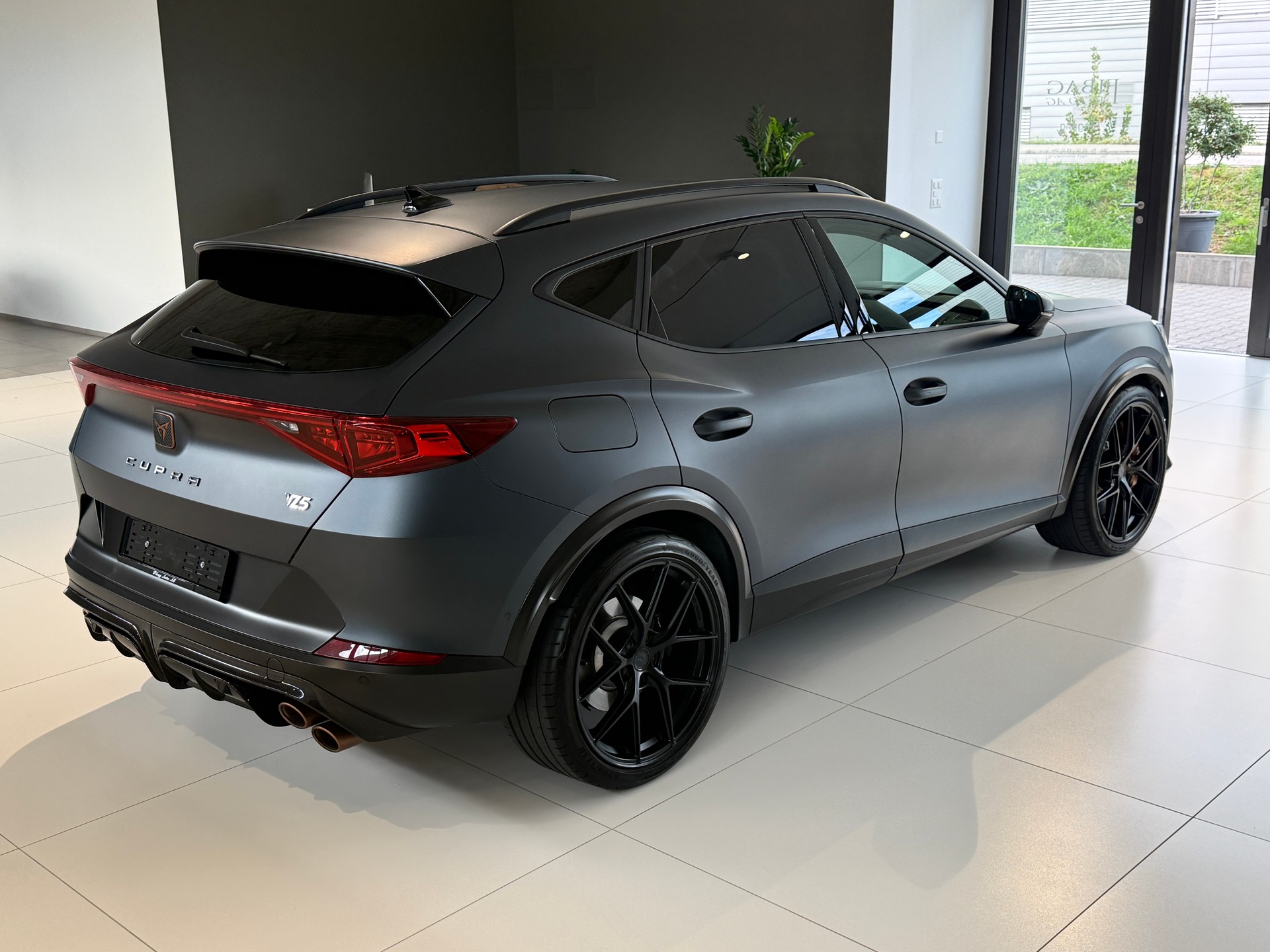 CUPRA Formentor 2.5TSI VZ5 4Drive DSG / 5-Zylinder / CH-Fahrzeug / Matt-Lackierung / Schalensitze / H&R-Federn / 20Zoll JP-Racing-image-38