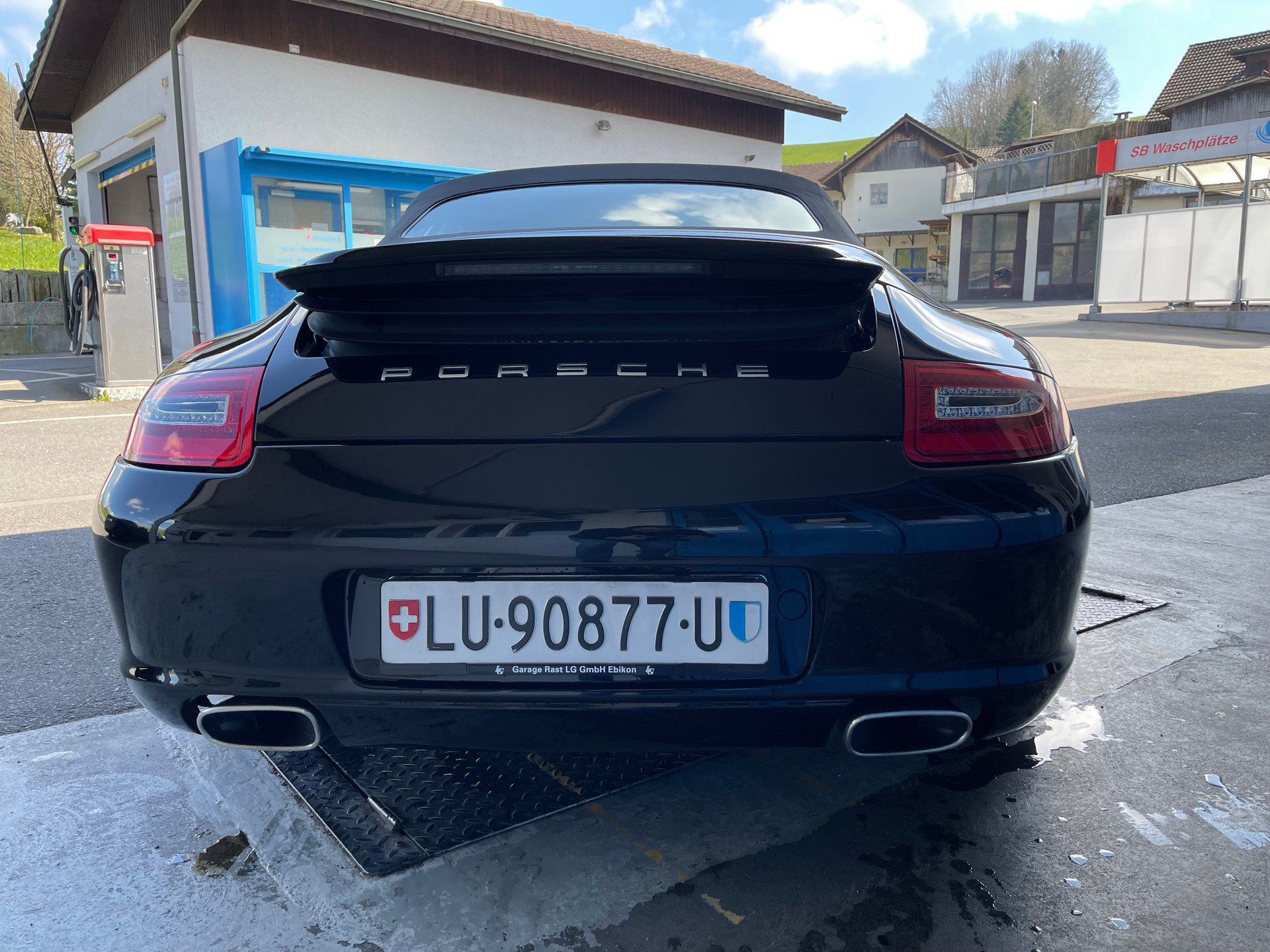 PORSCHE 911 Cabrio Carrera-image-7