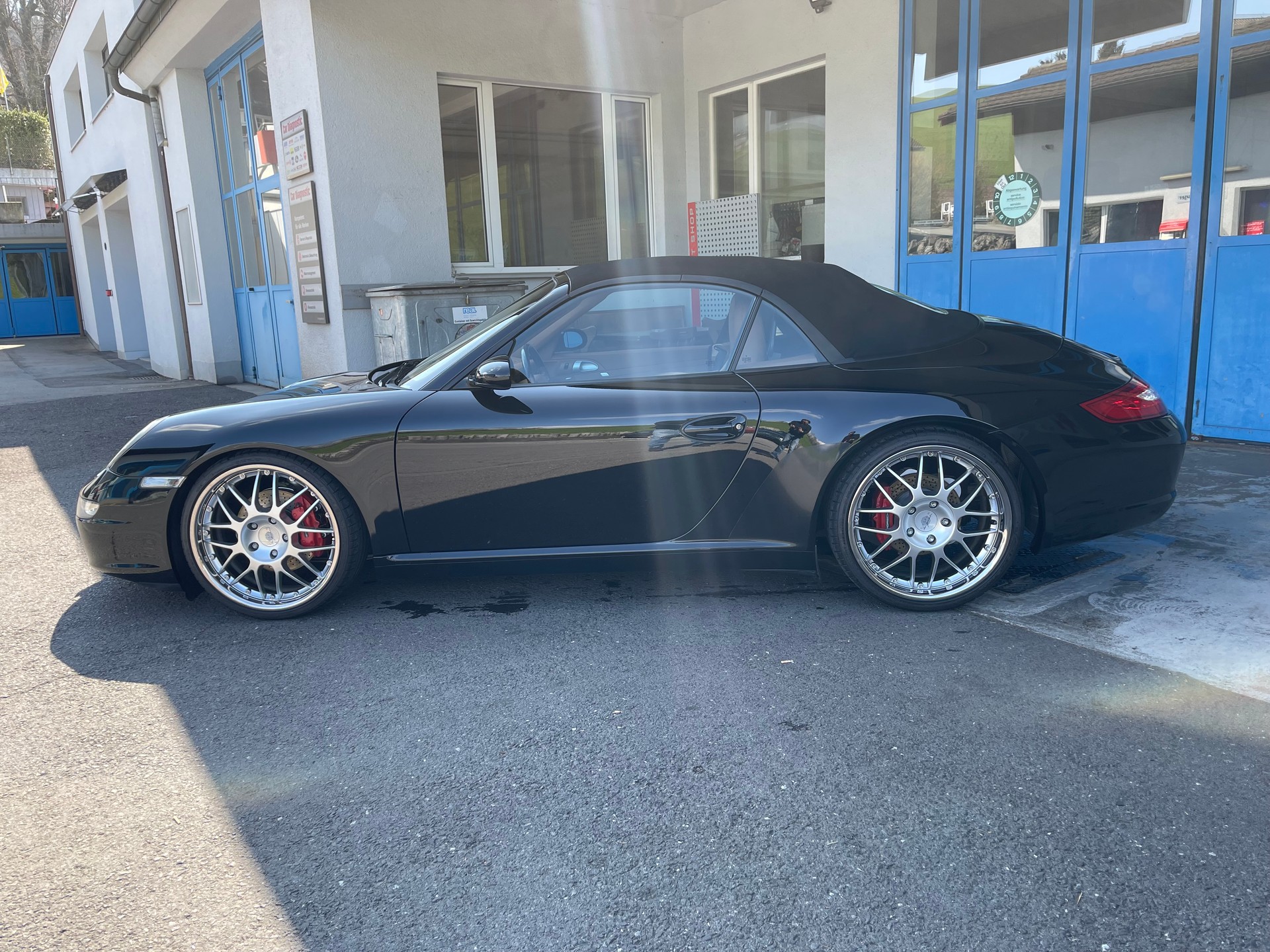 PORSCHE 911 Cabrio Carrera-image-9