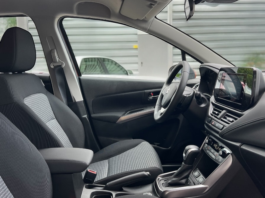 SUZUKI S-Cross 1.5 Compact Top Hybrid 4x4-image-10