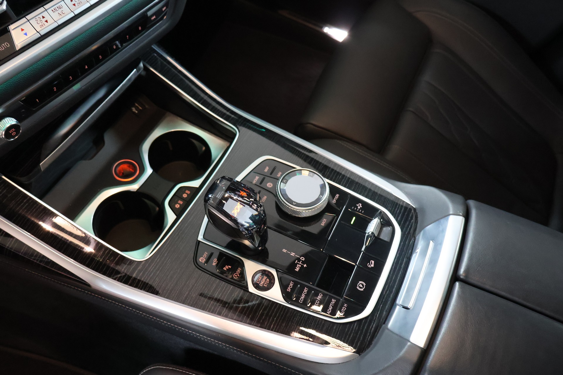 BMW X7 xDrive M50i Steptronic-image-14