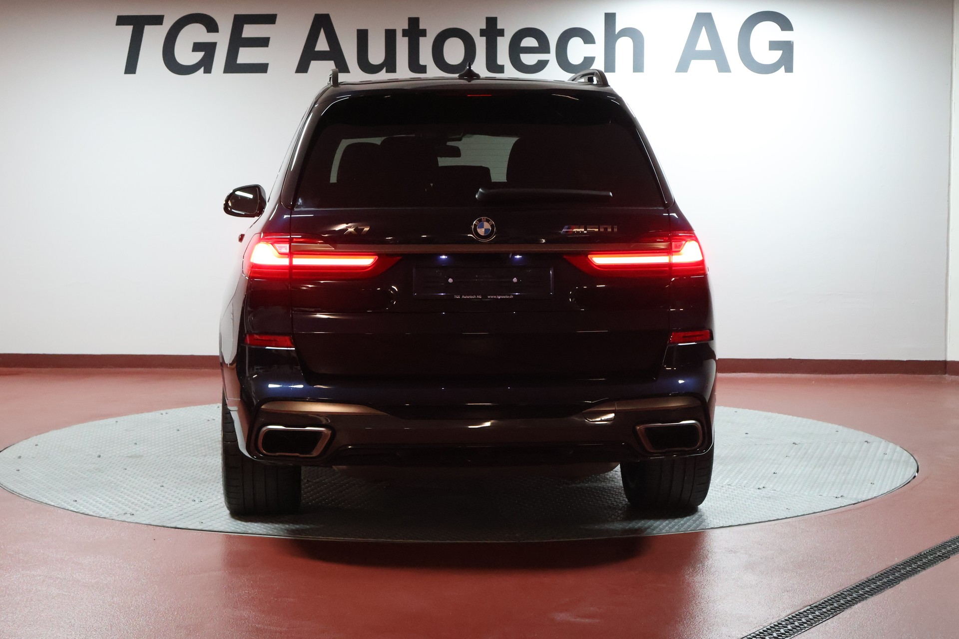 BMW X7 xDrive M50i Steptronic-image-21