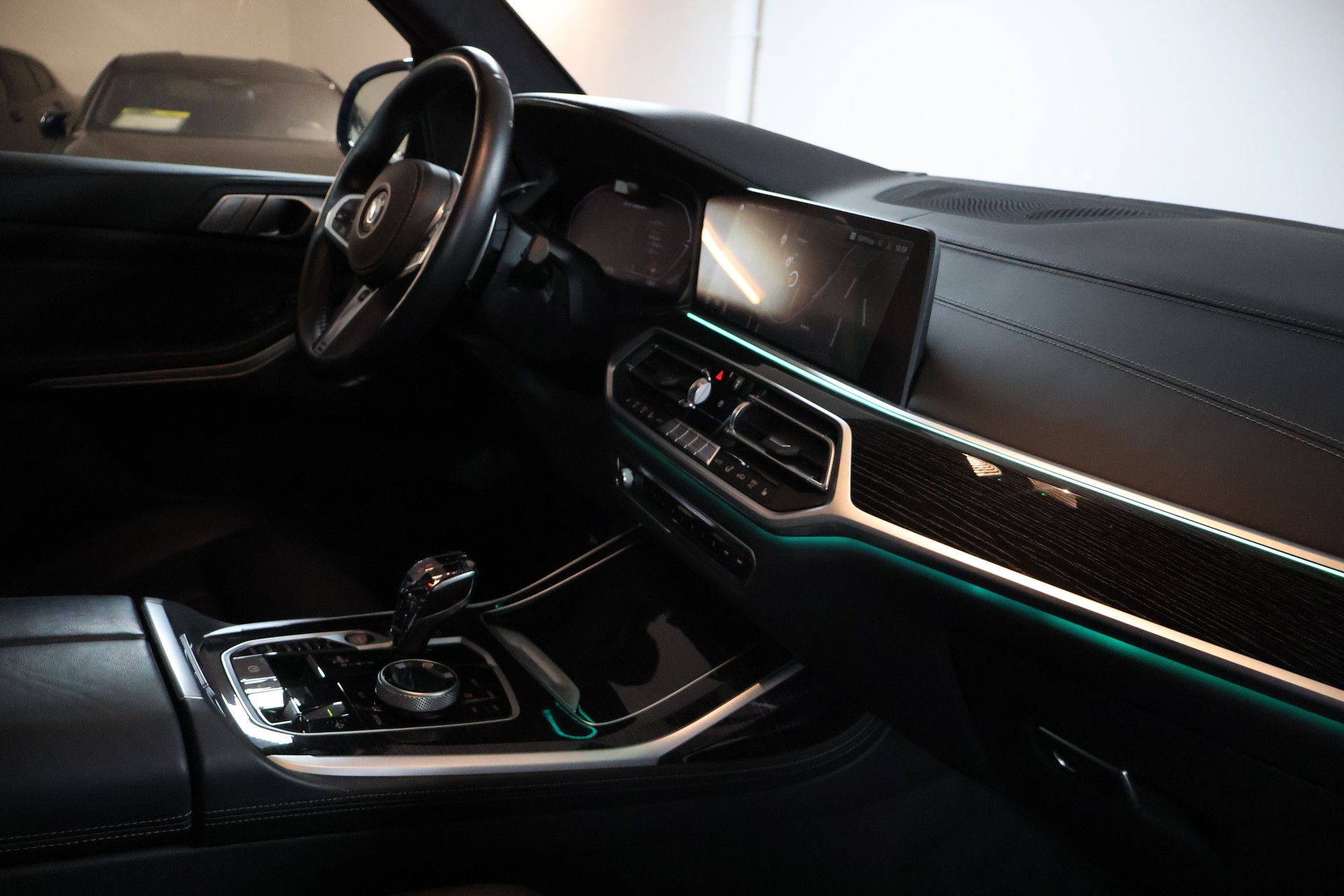 BMW X7 xDrive M50i Steptronic-image-10