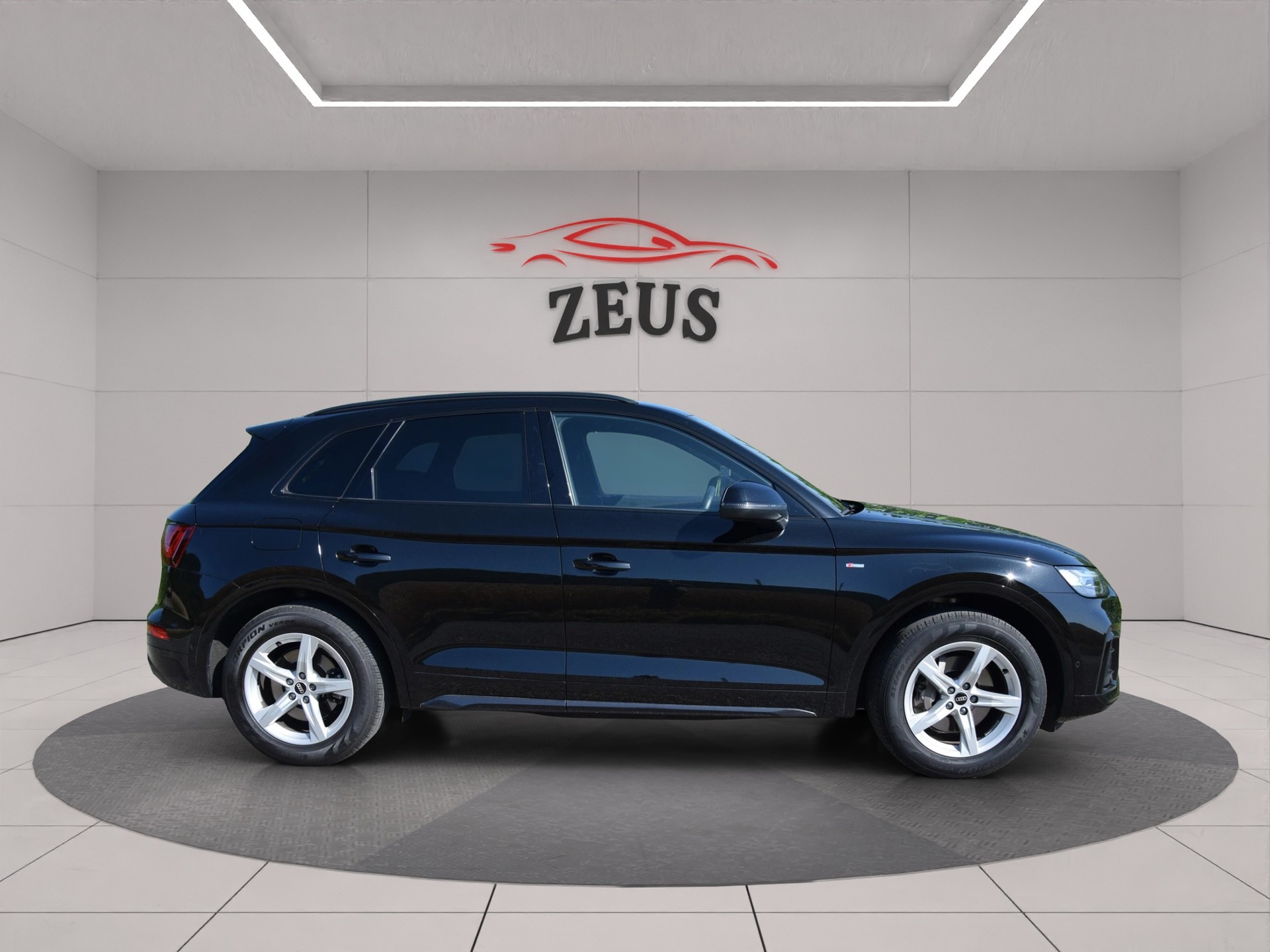 AUDI Q5 40 TDI S-line quattro S-tronic-image-5