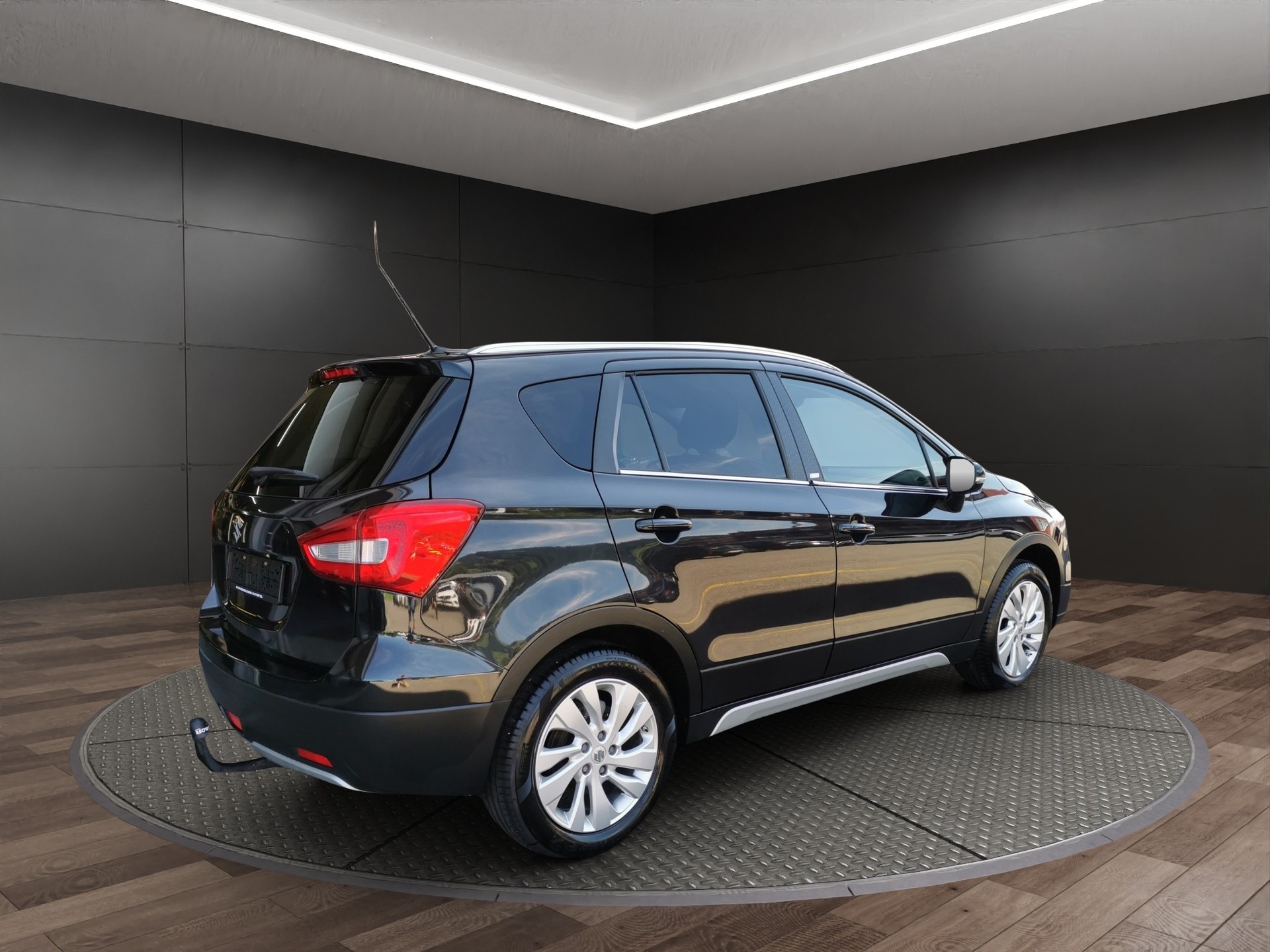 SUZUKI SX4 S-Cross 1.4 16V Generation Hybrid 4WD-showroom-element-1