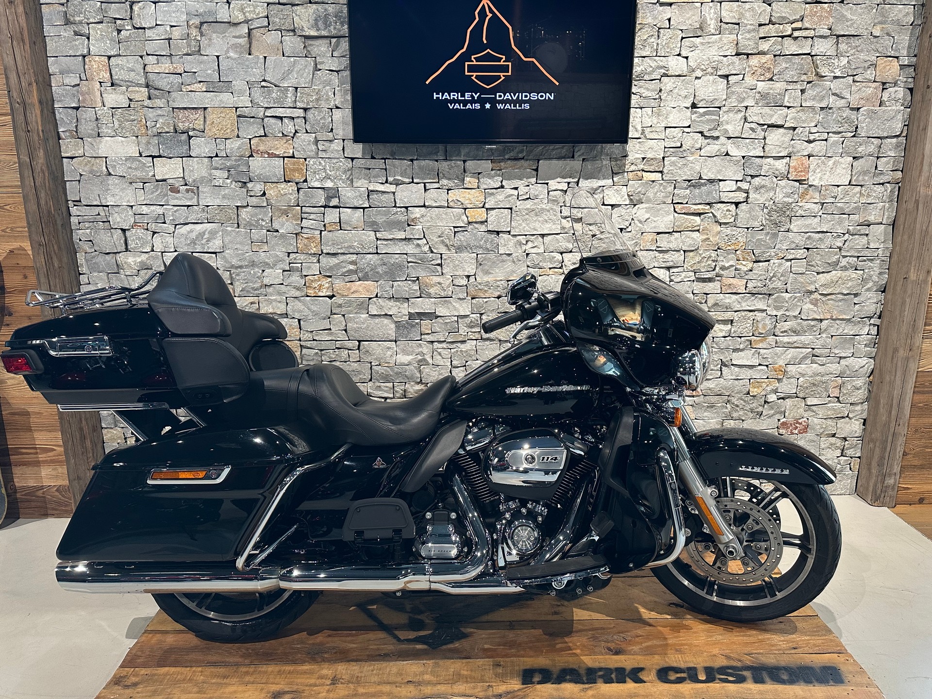 HARLEY-DAVIDSON FLHTK Electra Glide Ultra Limited Black Finish114