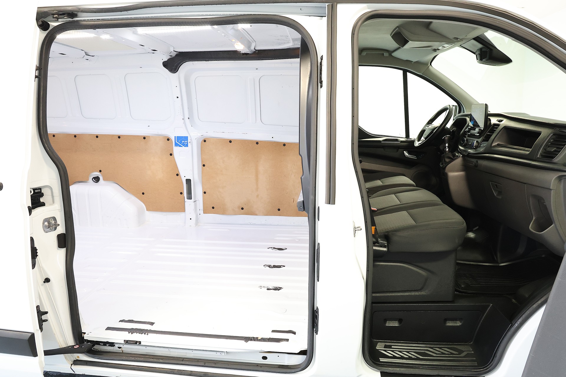 FORD Transit Custom Van 320 L2H1 Trend-image-12