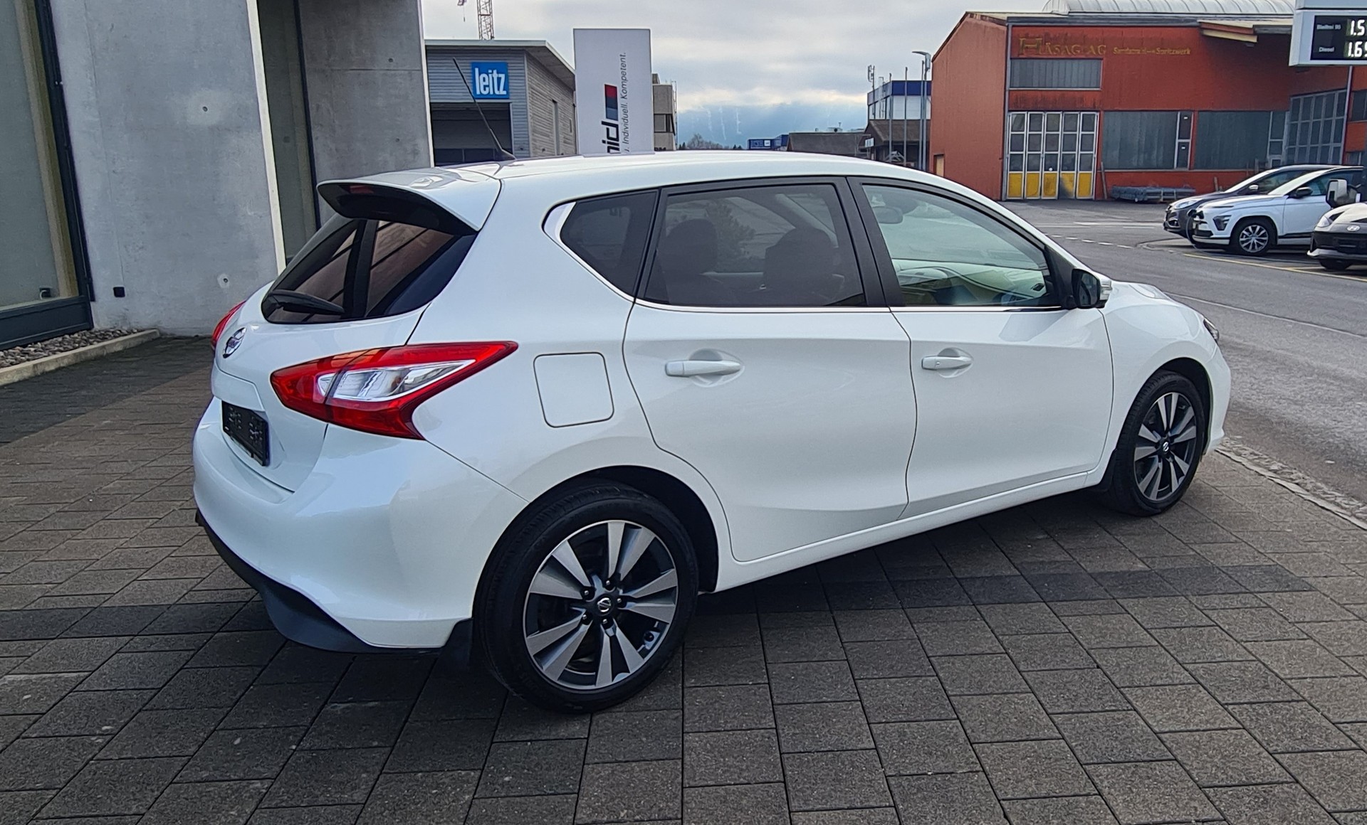 NISSAN Pulsar 1.2 DIG-N-Connecta-showroom-element-3