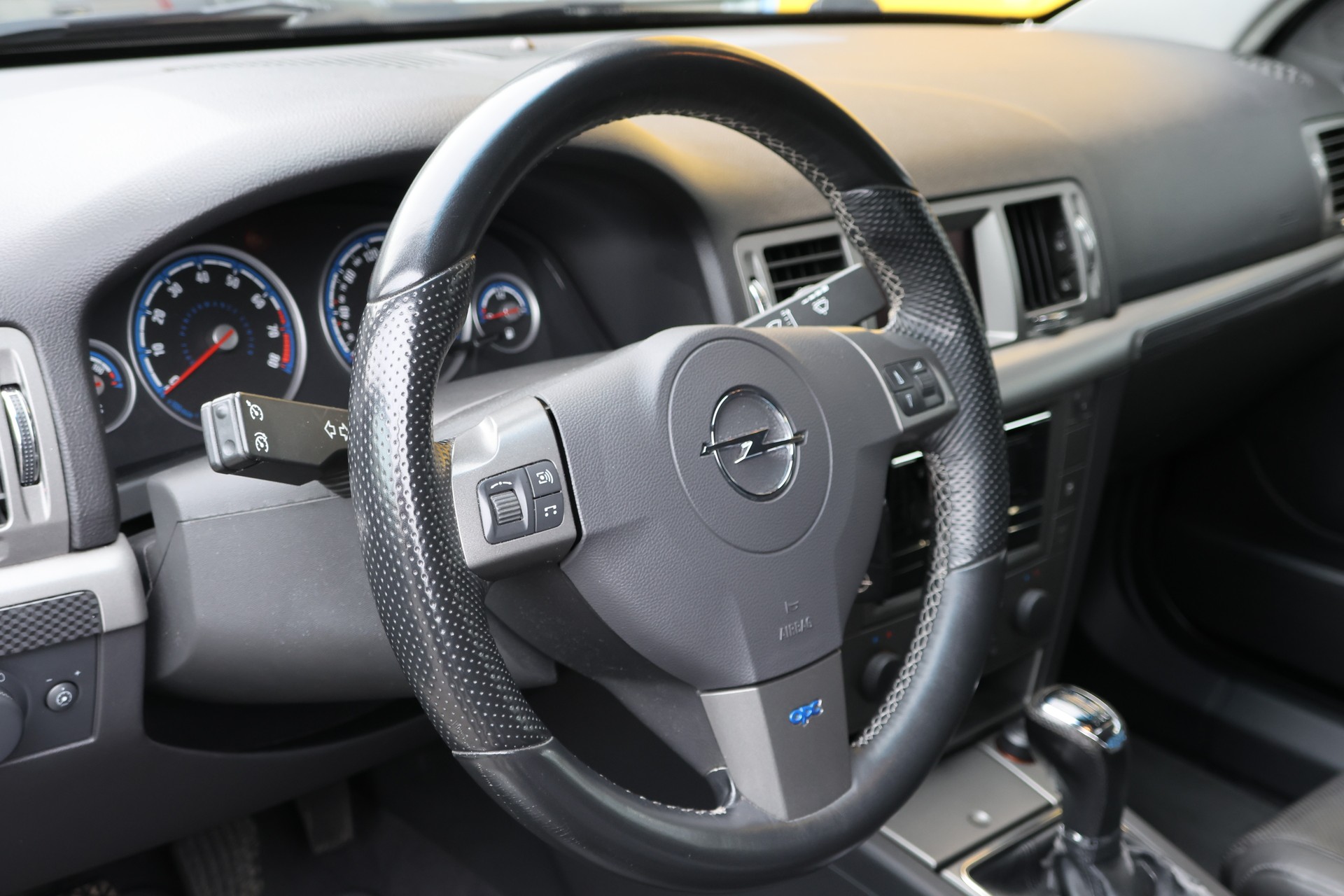OPEL Vectra 2.8 Turbo V6 OPC-image-4