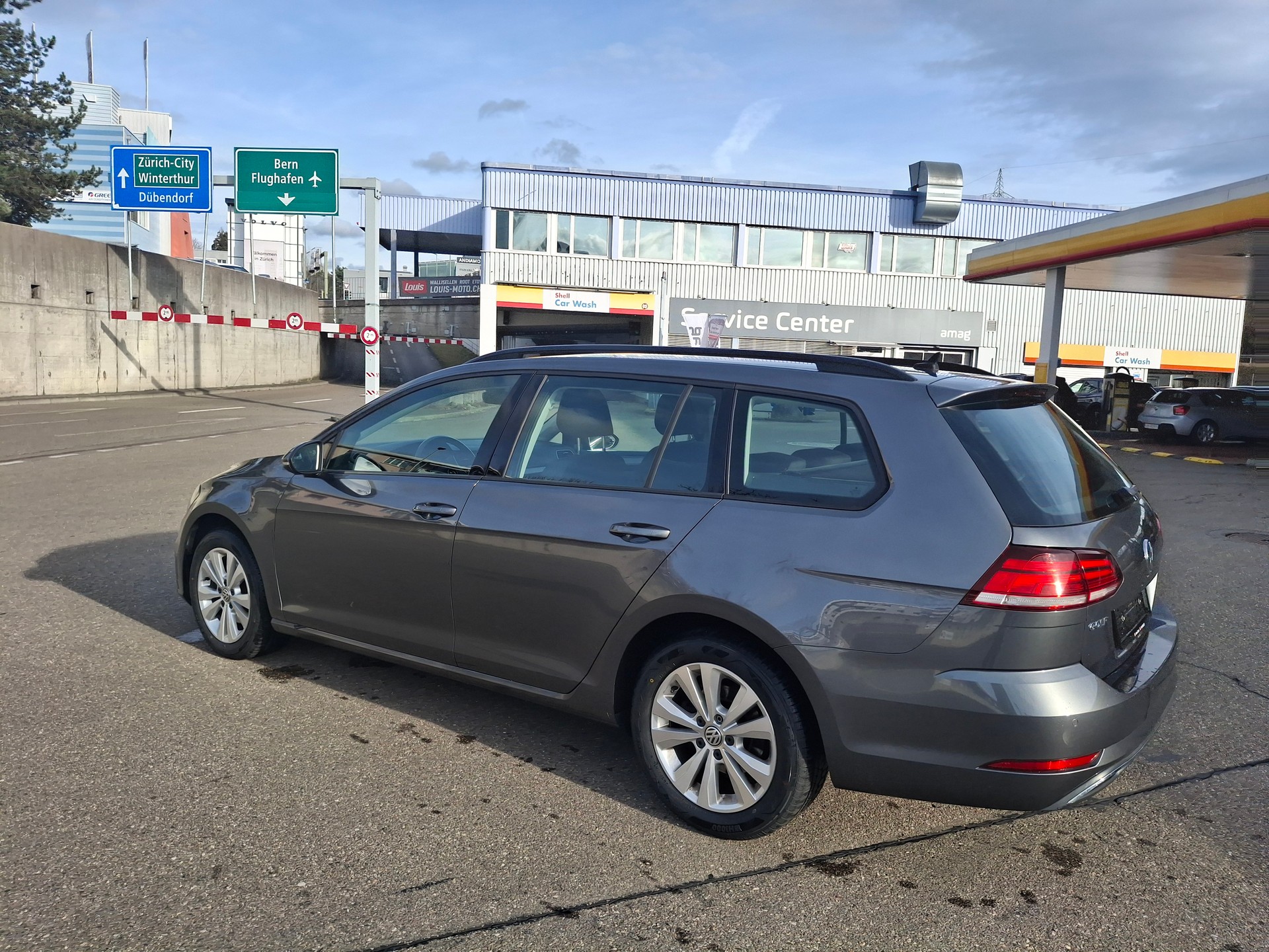 VW Golf Variant 1.4 TSI Allstar DSG-image-13
