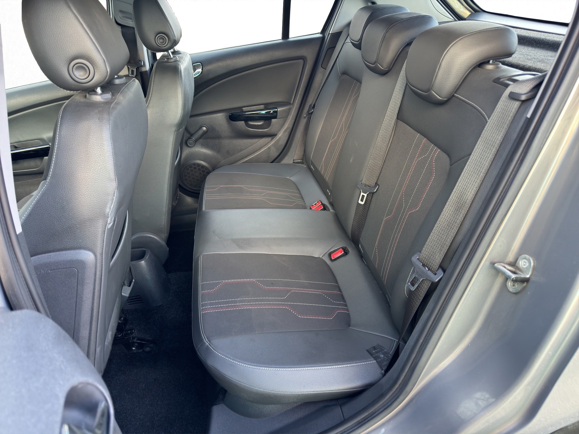 OPEL Corsa 1.4 TP Anniversary Edition-image-7