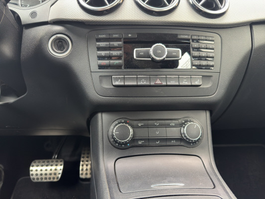 MERCEDES-BENZ B 200-image-11