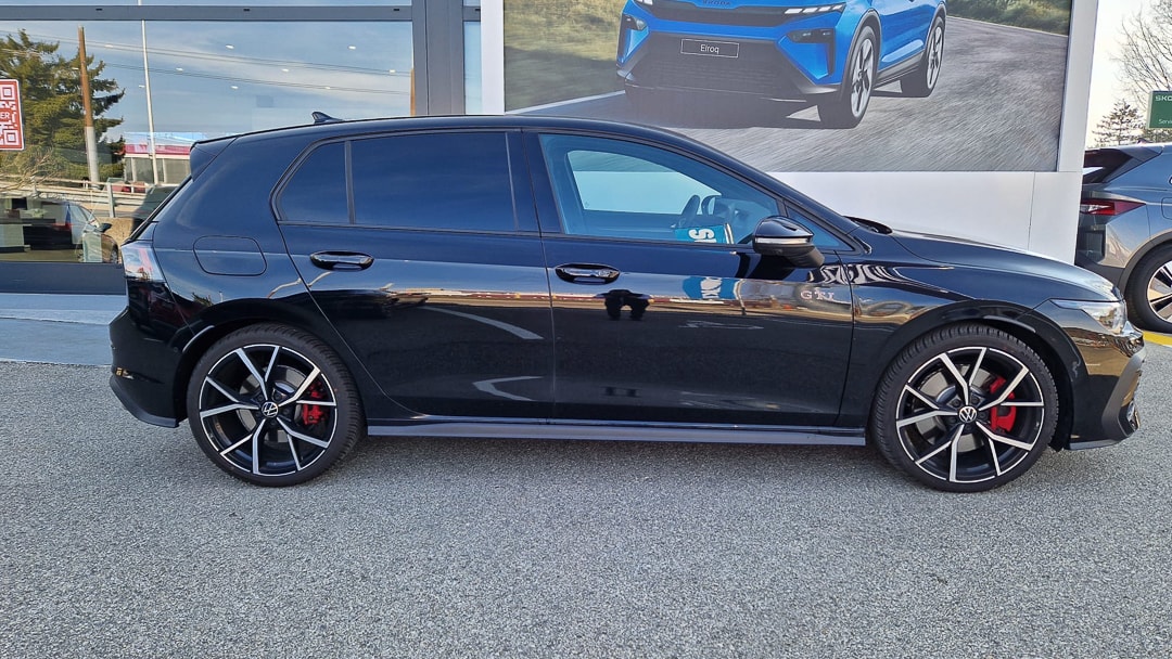 VW Golf 2.0 TSI GTI DSG-showroom-element-2