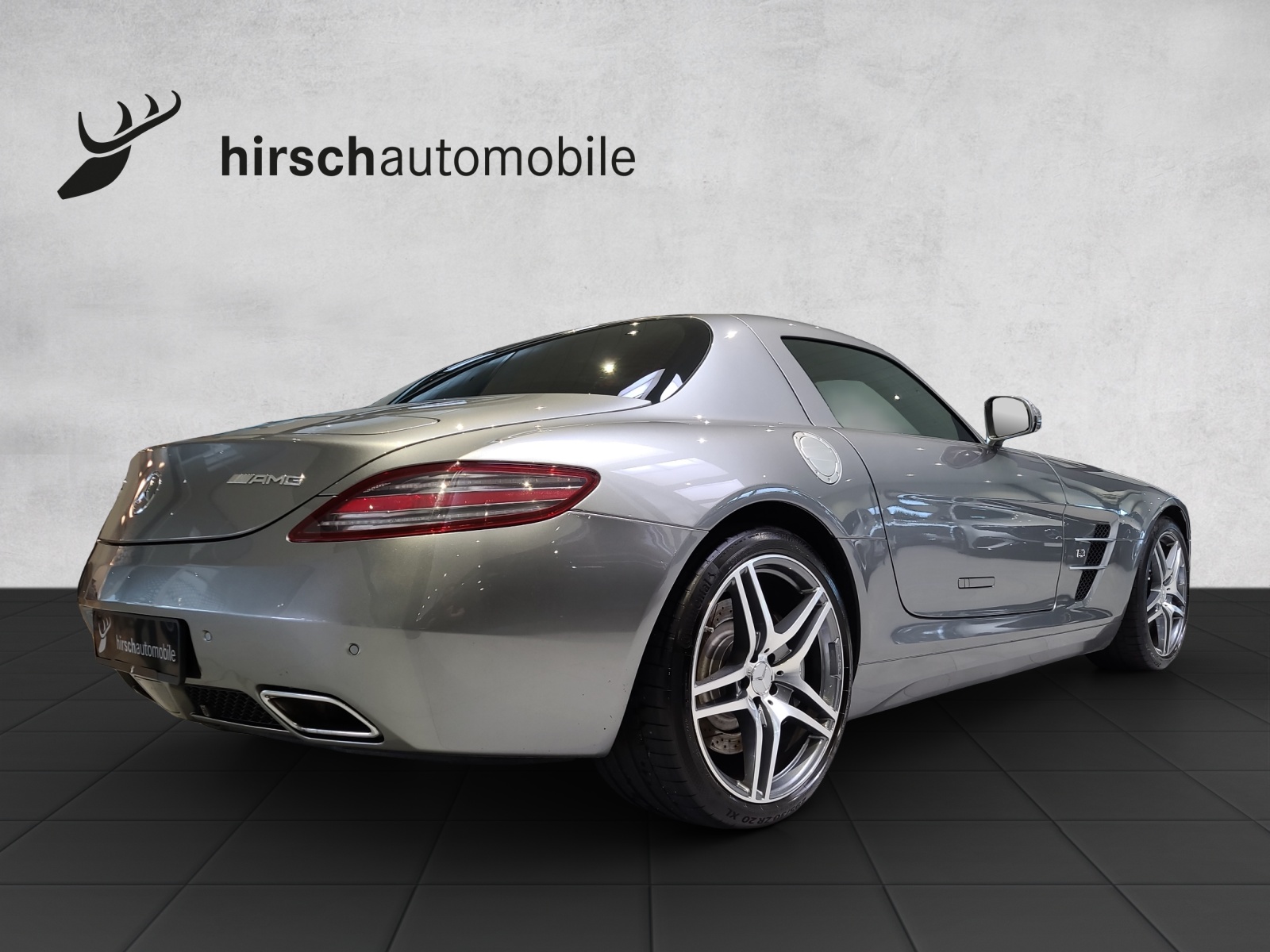 MERCEDES-BENZ SLS 63 AMG Speedshift-showroom-element-3