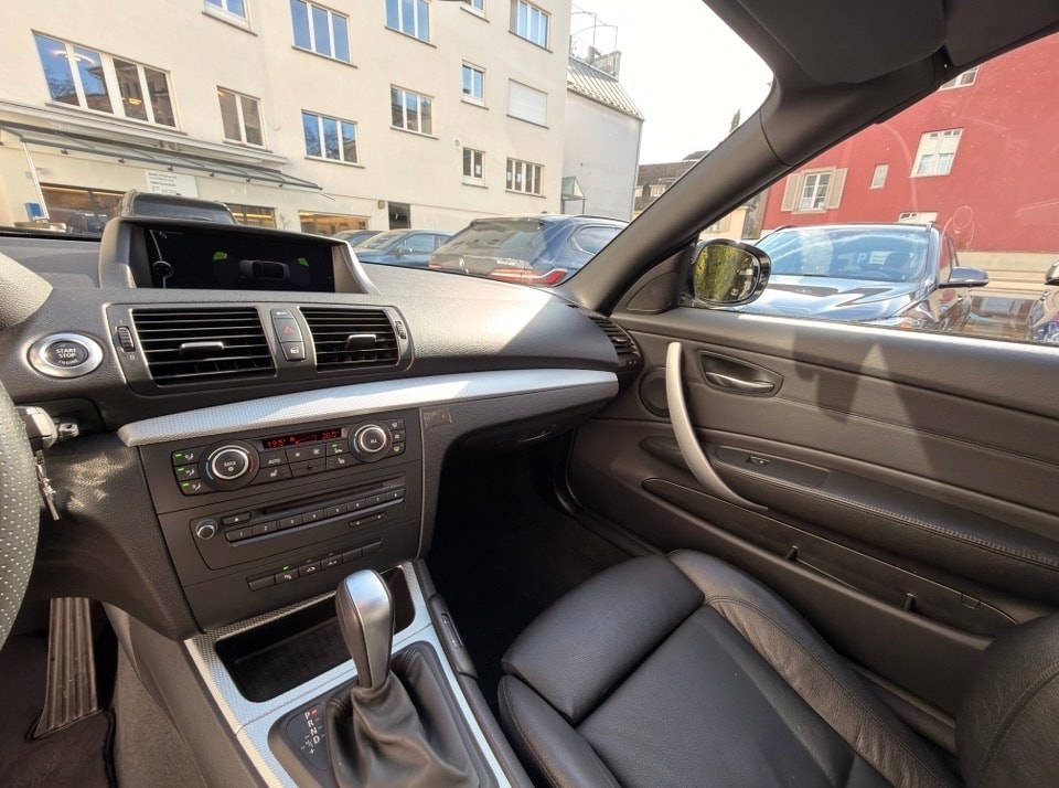 BMW 125i Cabrio Steptronic-image-11