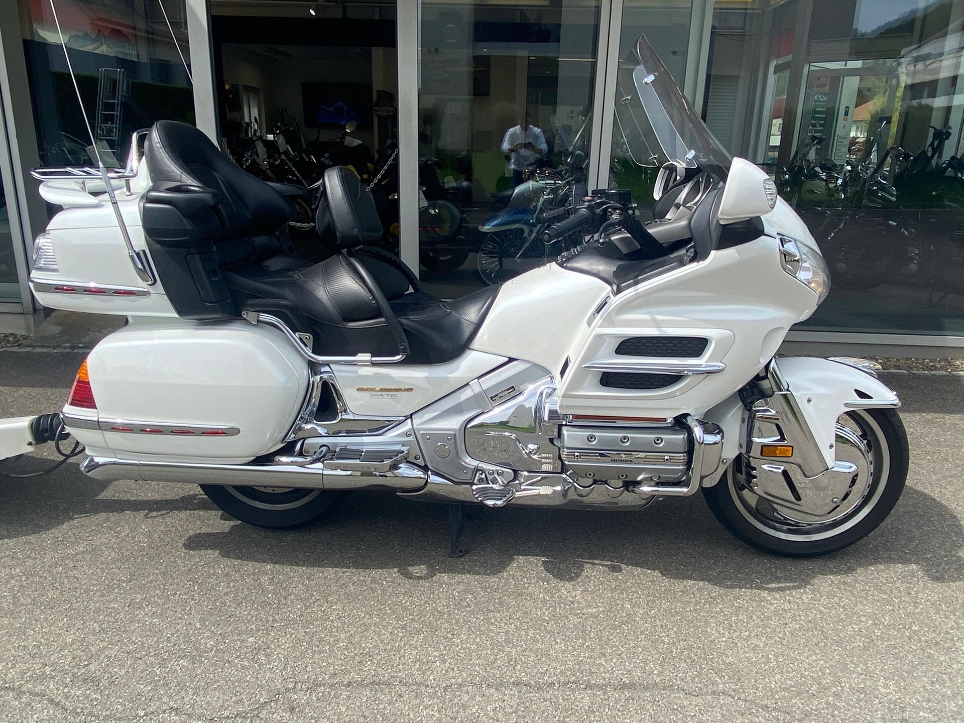 HONDA GL 1800 A Goldwing-image-7