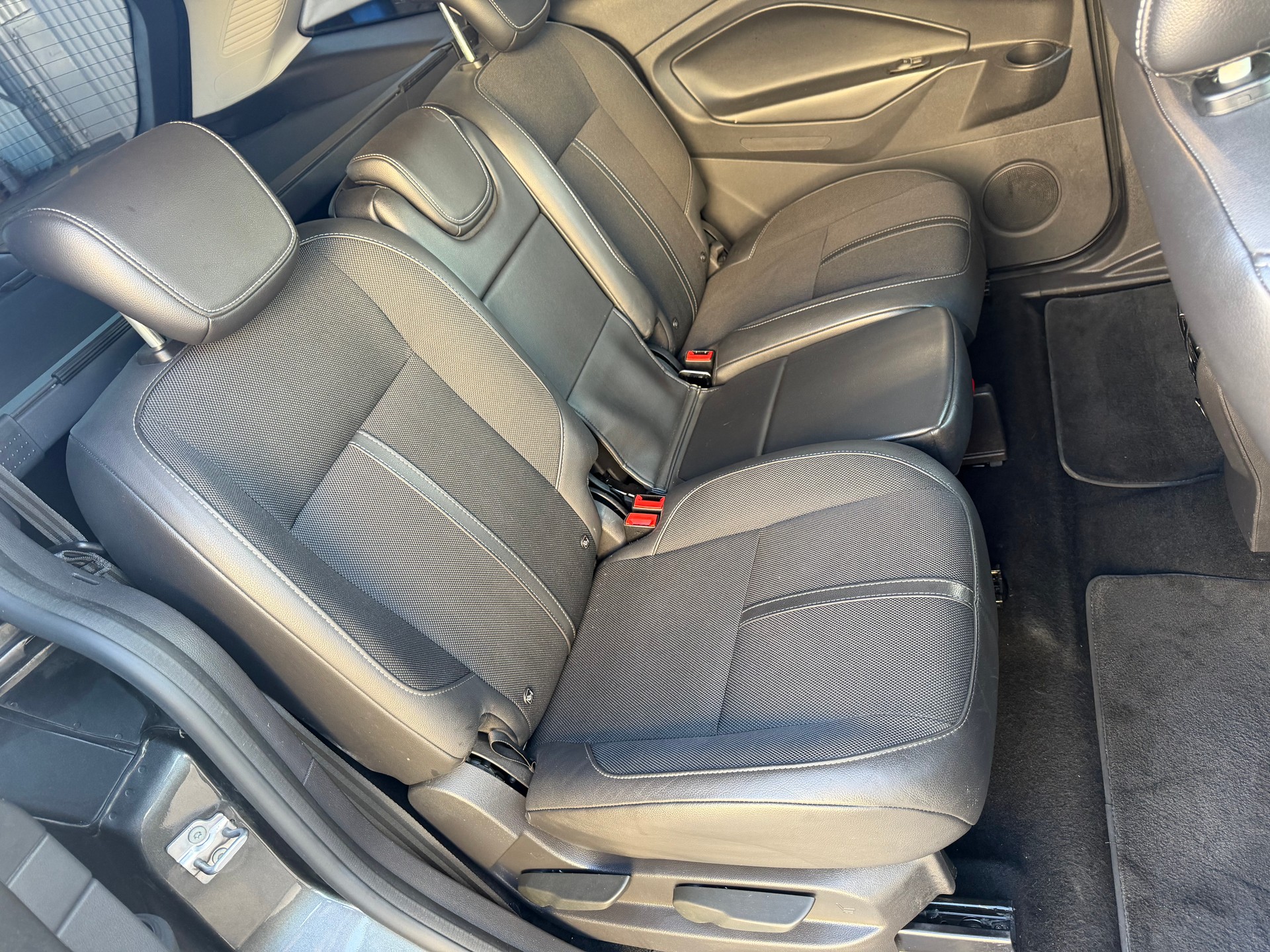 FORD GrC-Max 1.5 SCTi Titanium X-image-14