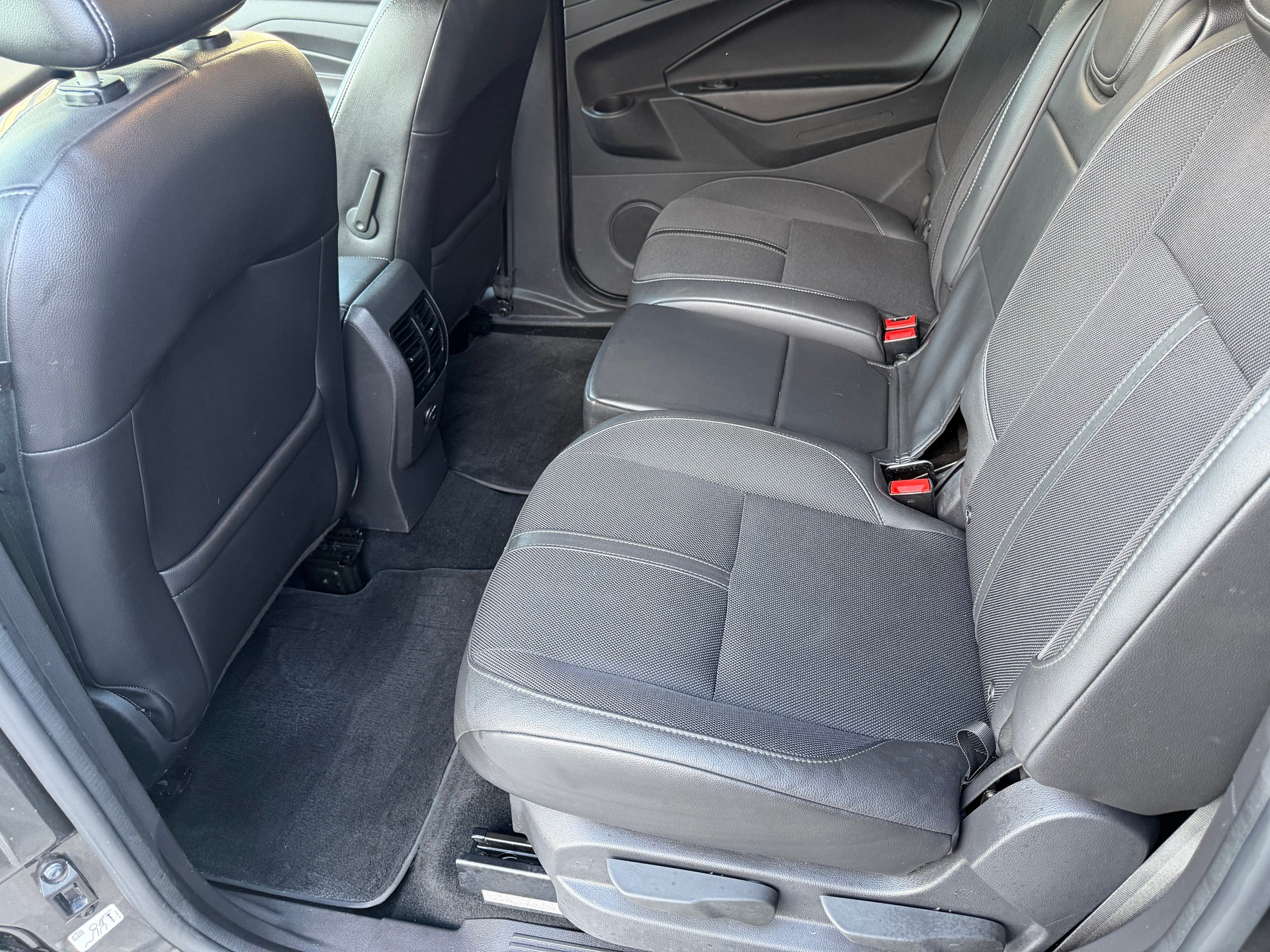 FORD GrC-Max 1.5 SCTi Titanium X-image-9