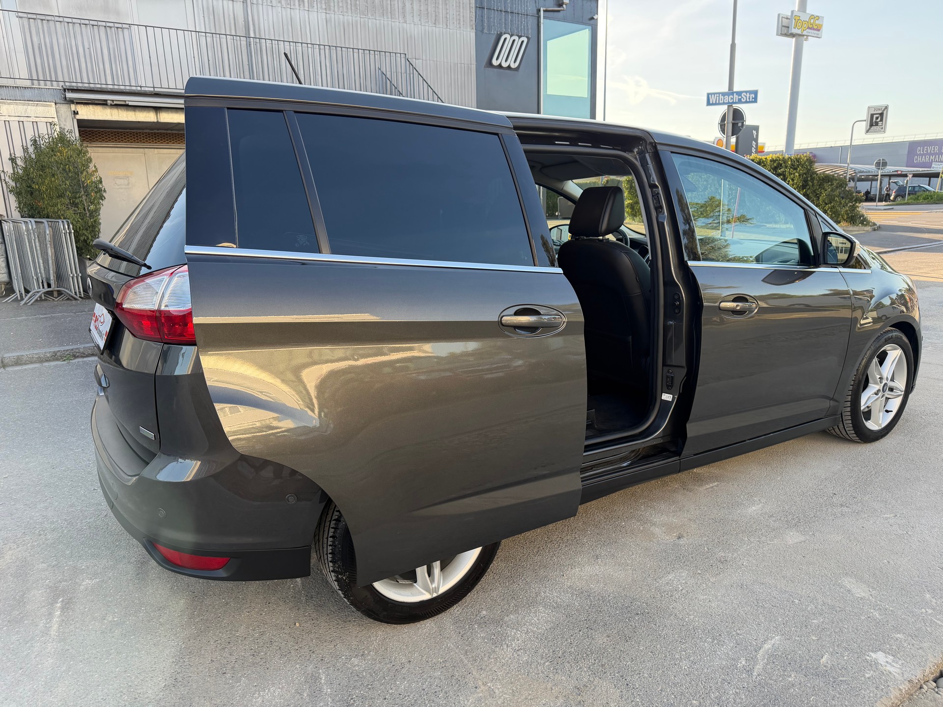 FORD GrC-Max 1.5 SCTi Titanium X-image-13