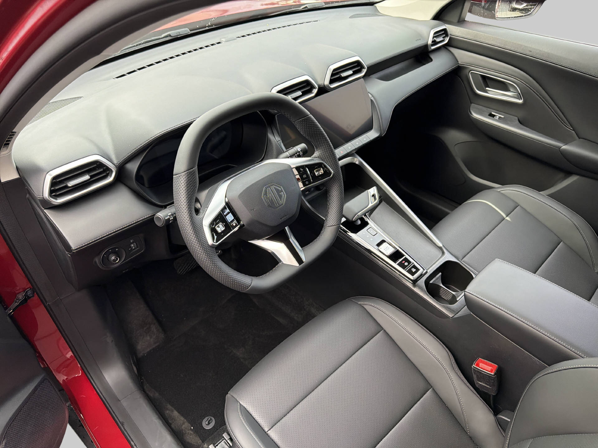 MG ZS 1.5 Hybrid+ Luxury-image-5