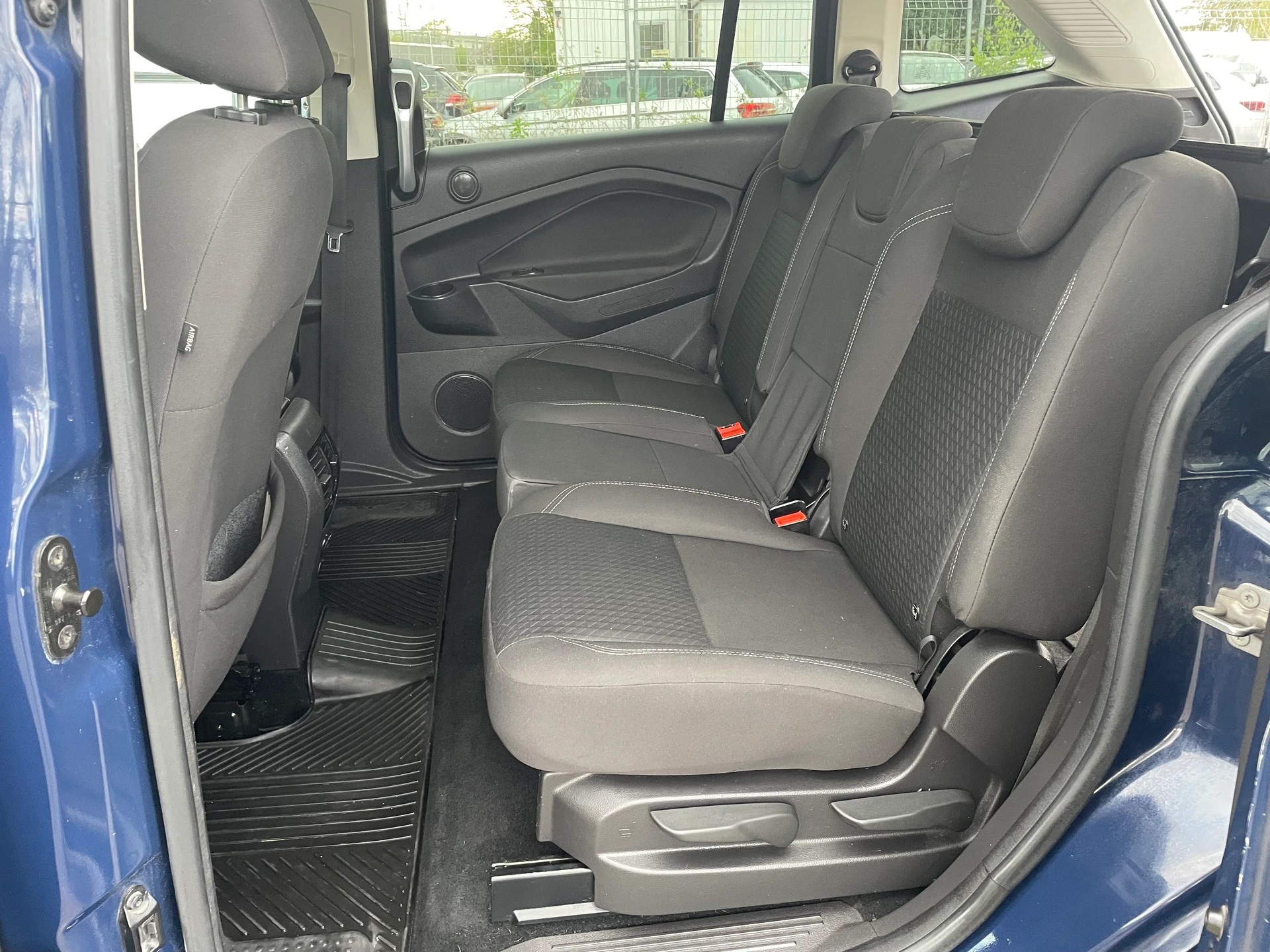 FORD GrC-Max 2.0 TDCi Trend PowerShift Automat * Gr. Navigation * Klima-auto * Tempomat * Sitzheizung * AHK 1800Kg * Ab MFK-image-6