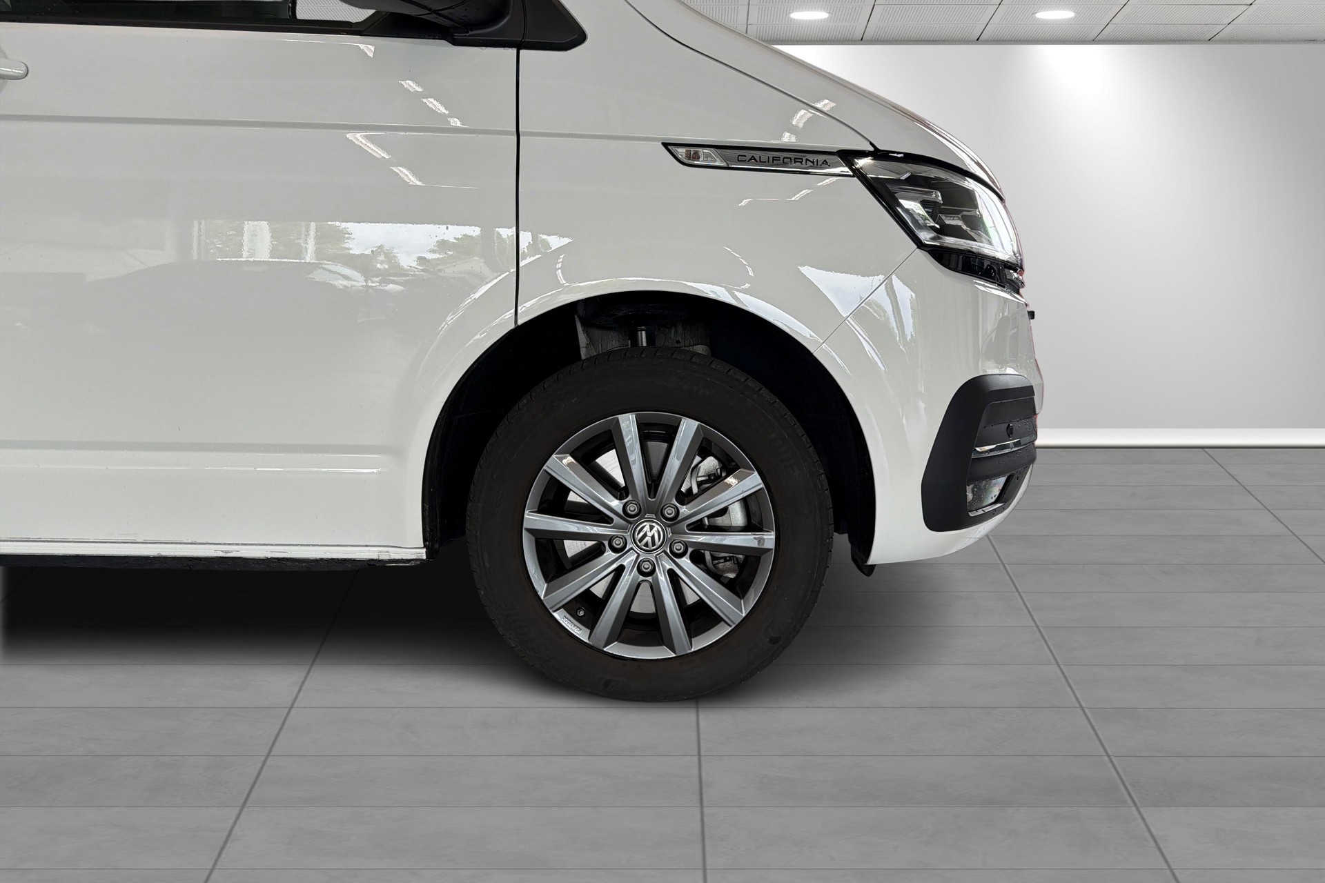 VW T6.1 California 2.0 TDI Ocean Liberty-showroom-element-3