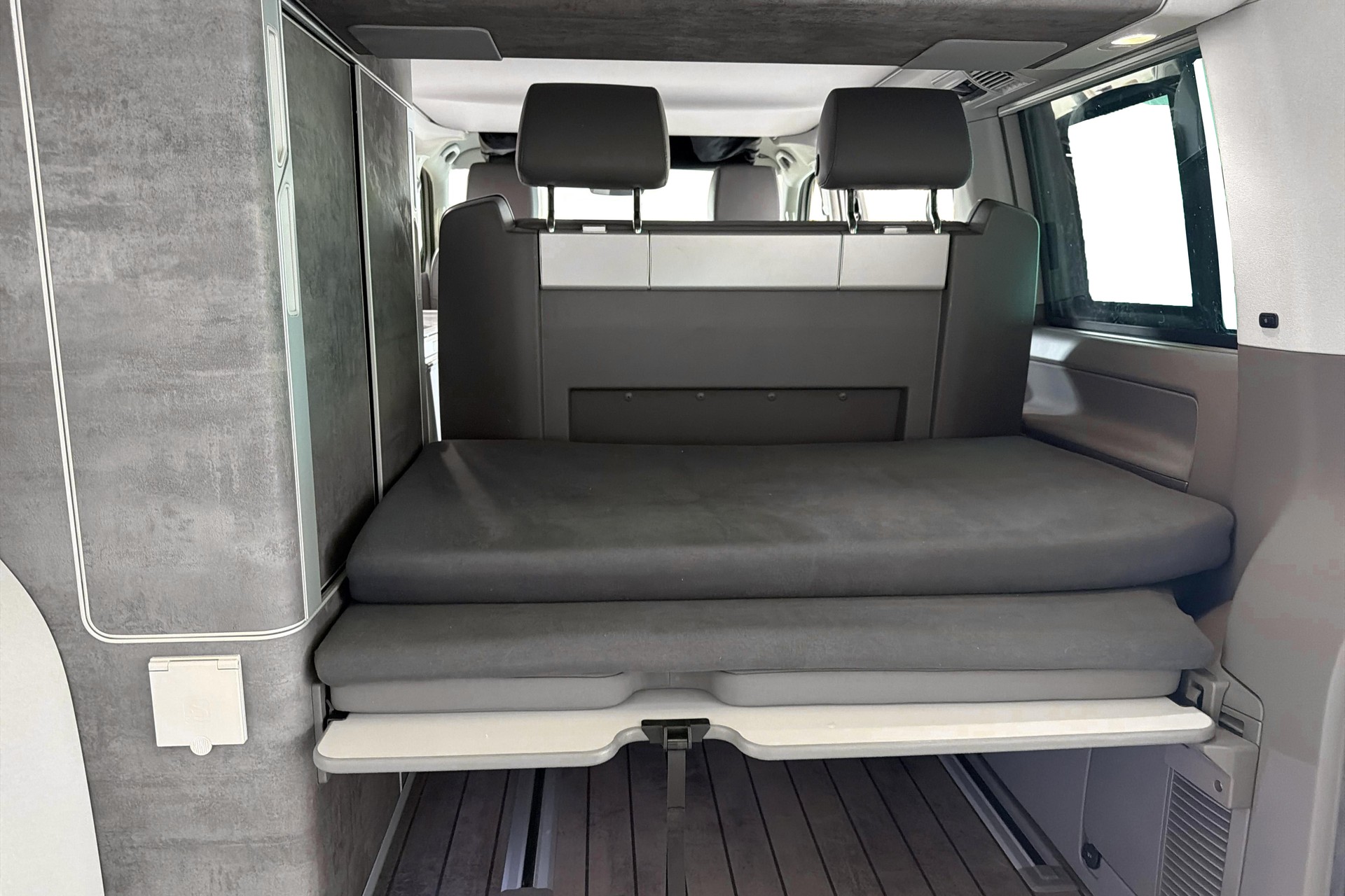 VW T6.1 California 2.0 TDI Ocean Liberty-image-17