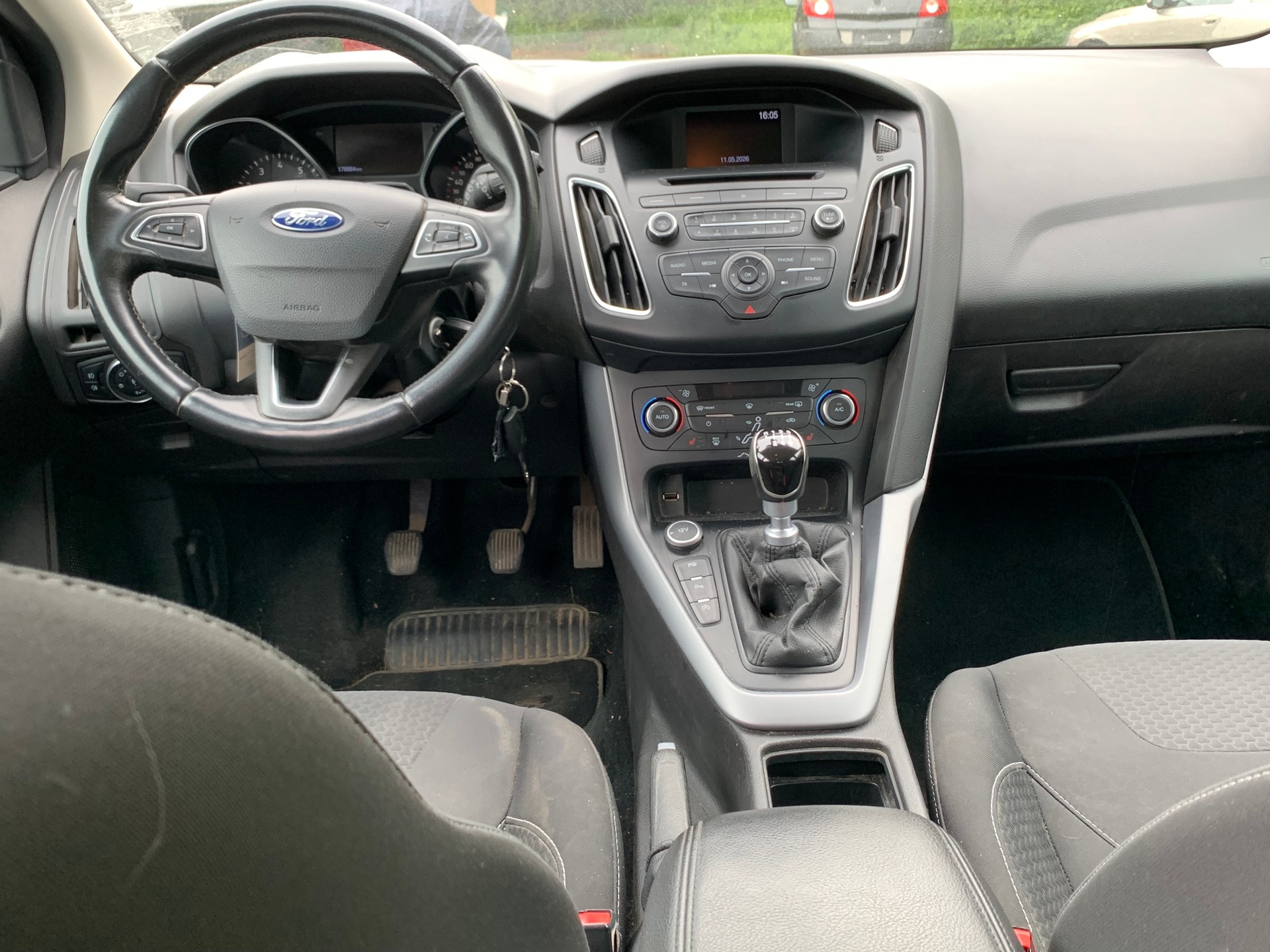 FORD Focus 1.0 SCTi Business-image-12