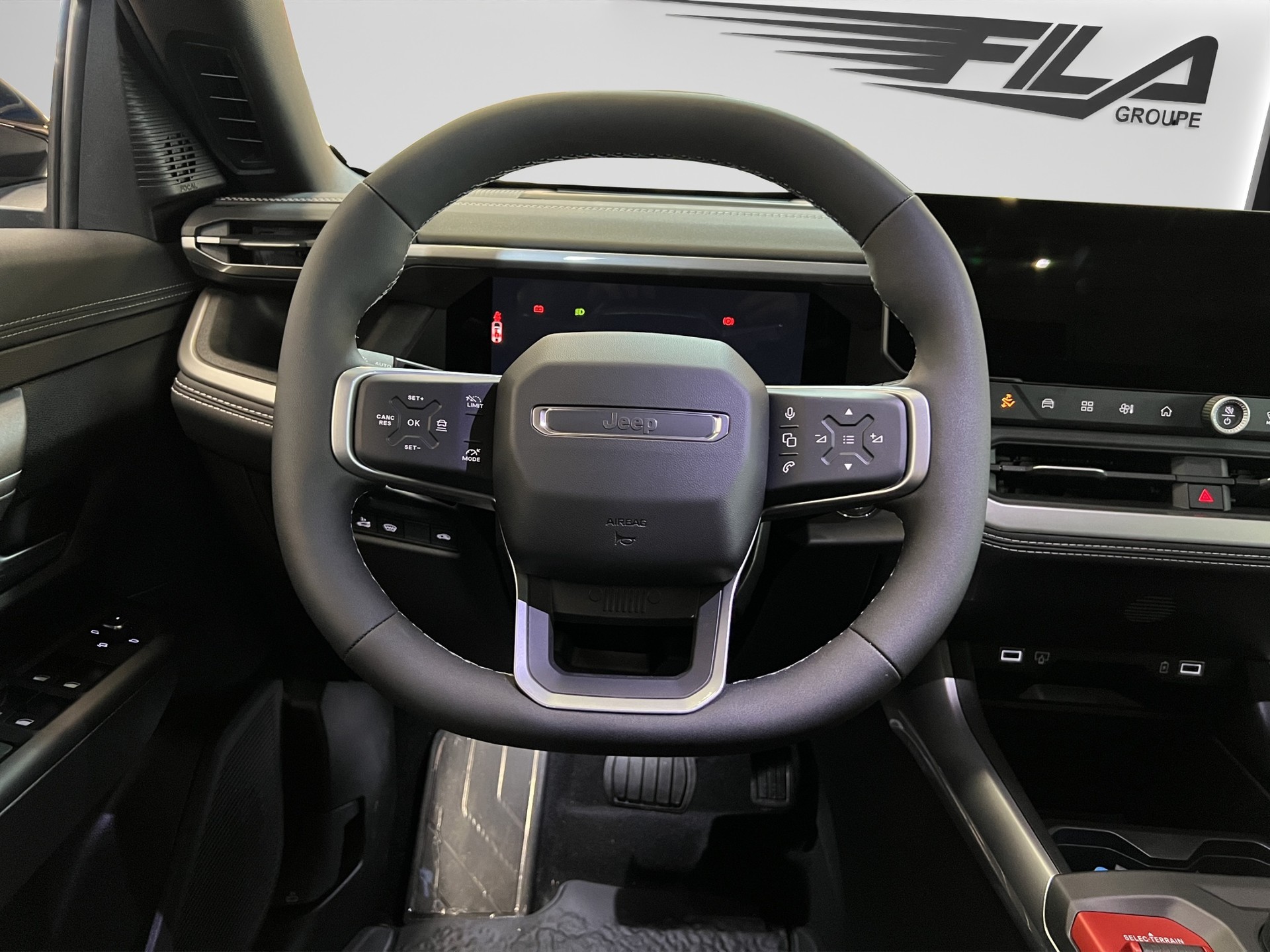 JEEP COMPASS BEV 74kw First Edi-image-8