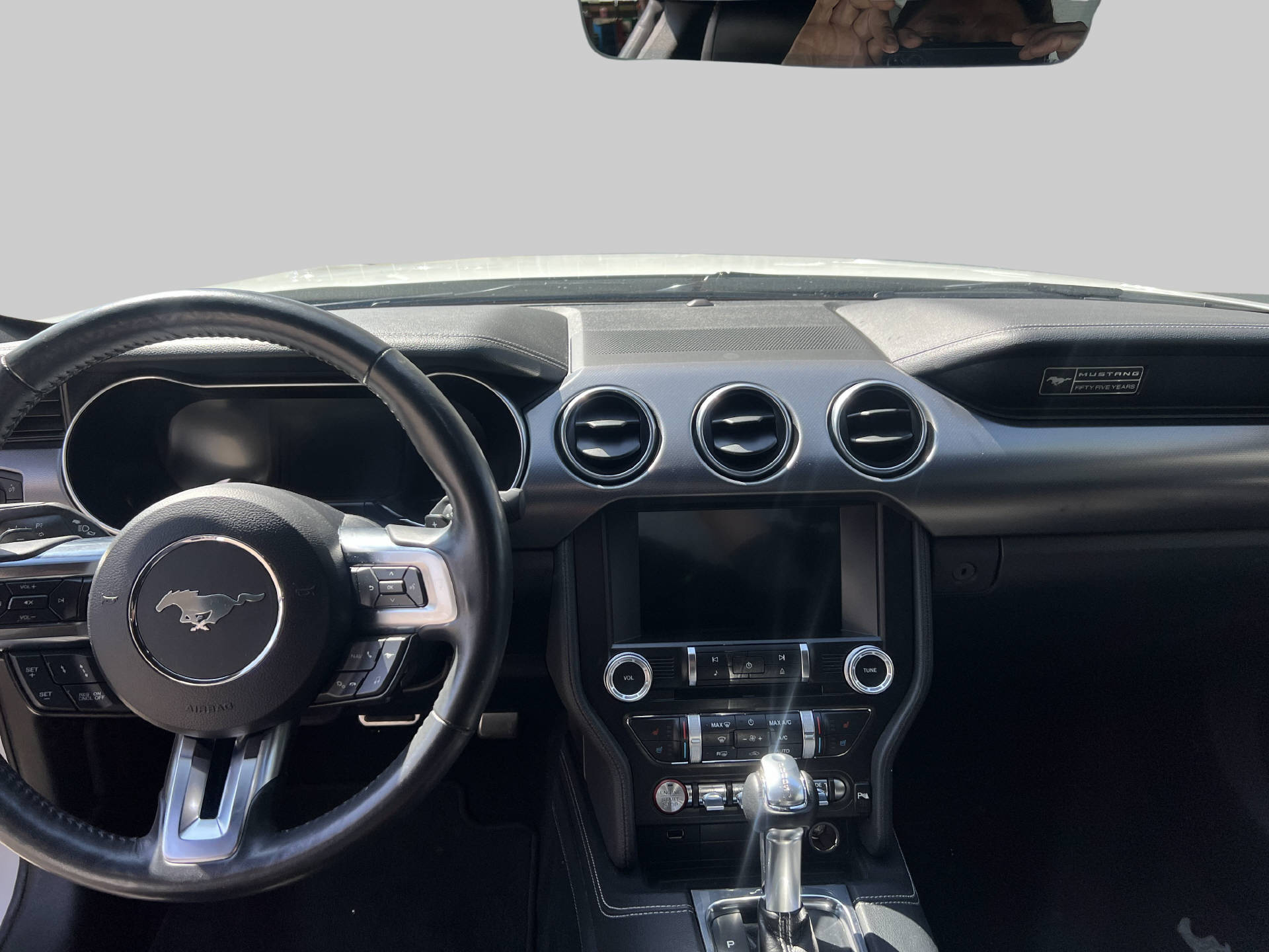 FORD Mustang Coupé 5.0 V8 GT-image-4