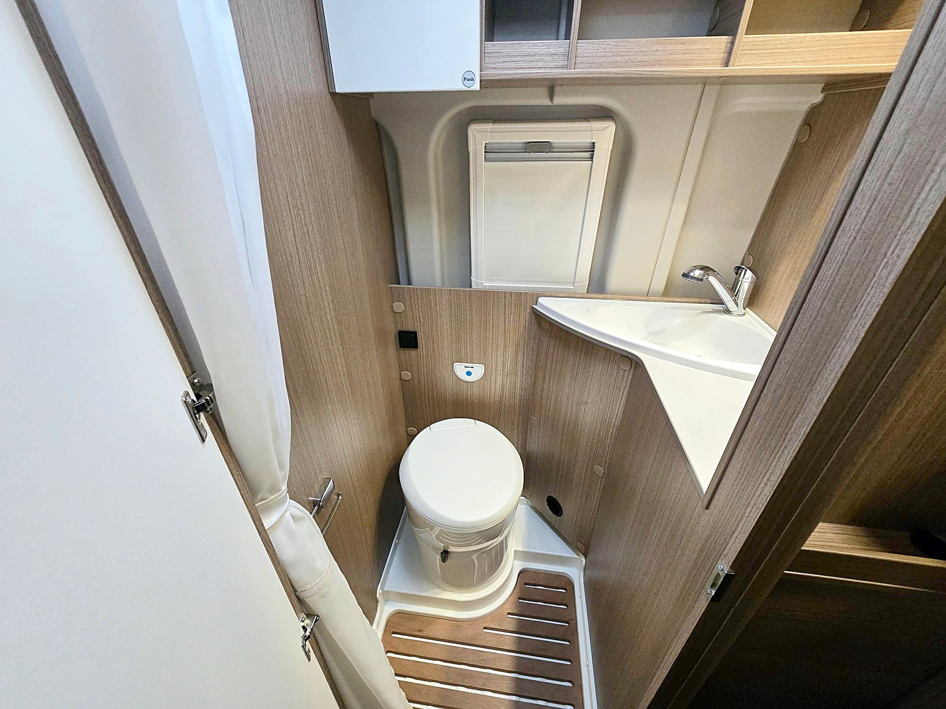 CARADO CVE 600 CLEVER + EDITION 2,3 DIESEL FIAT DUCATO PROFESSIONAL MJ 140-image-11