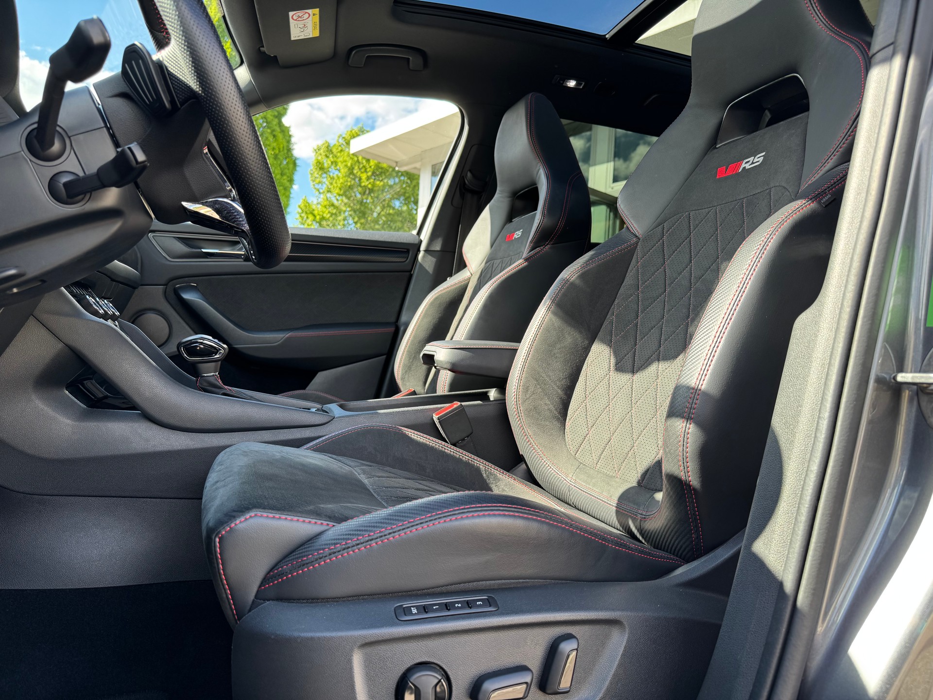 SKODA Kodiaq 2.0 TSI 4x4 RS-image-9