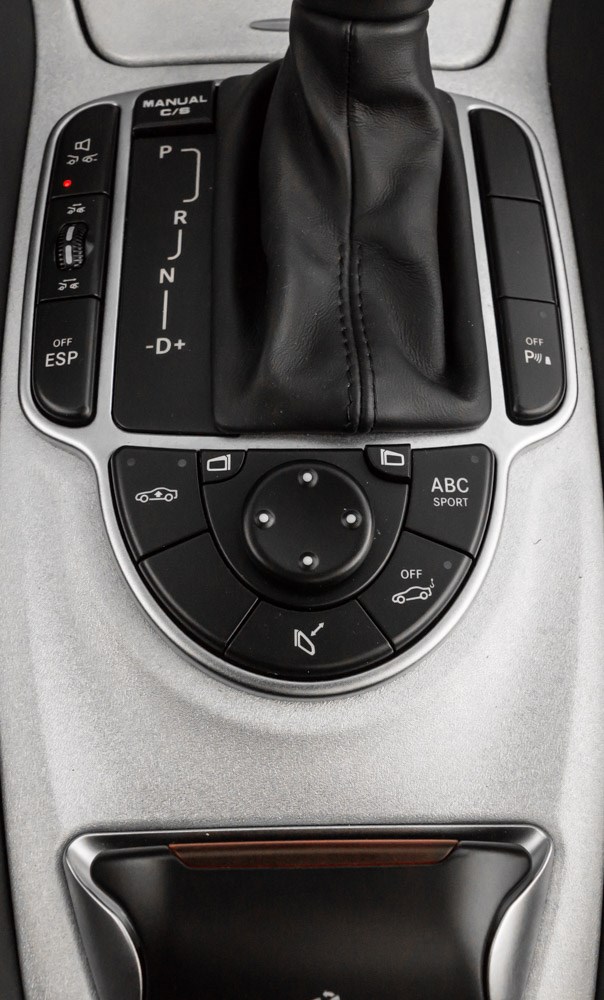 MERCEDES-BENZ SL 55 V8 AMG-image-12