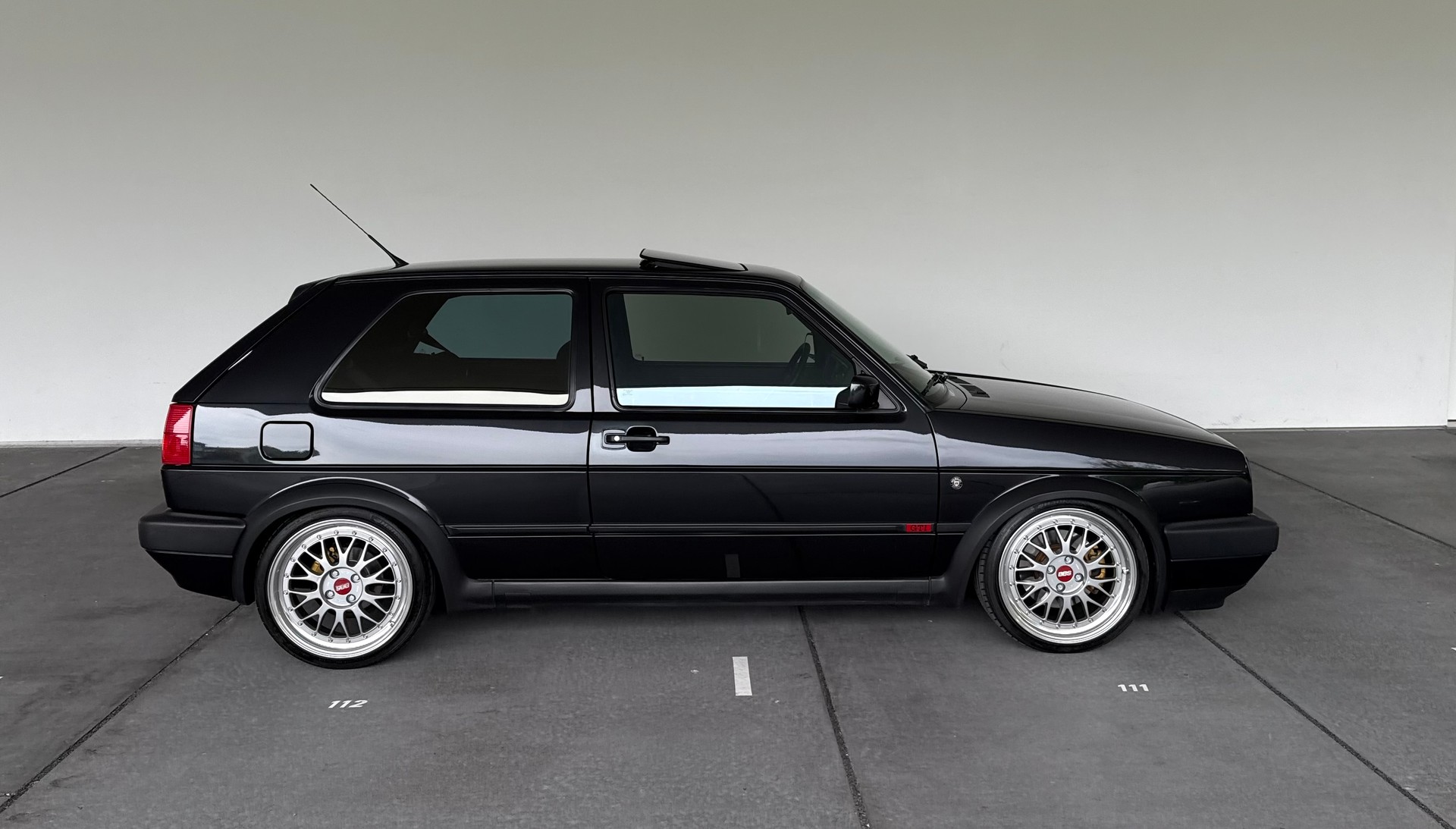 VW Golf 1800 GTI G60 Wolfsburg Edition-image-5