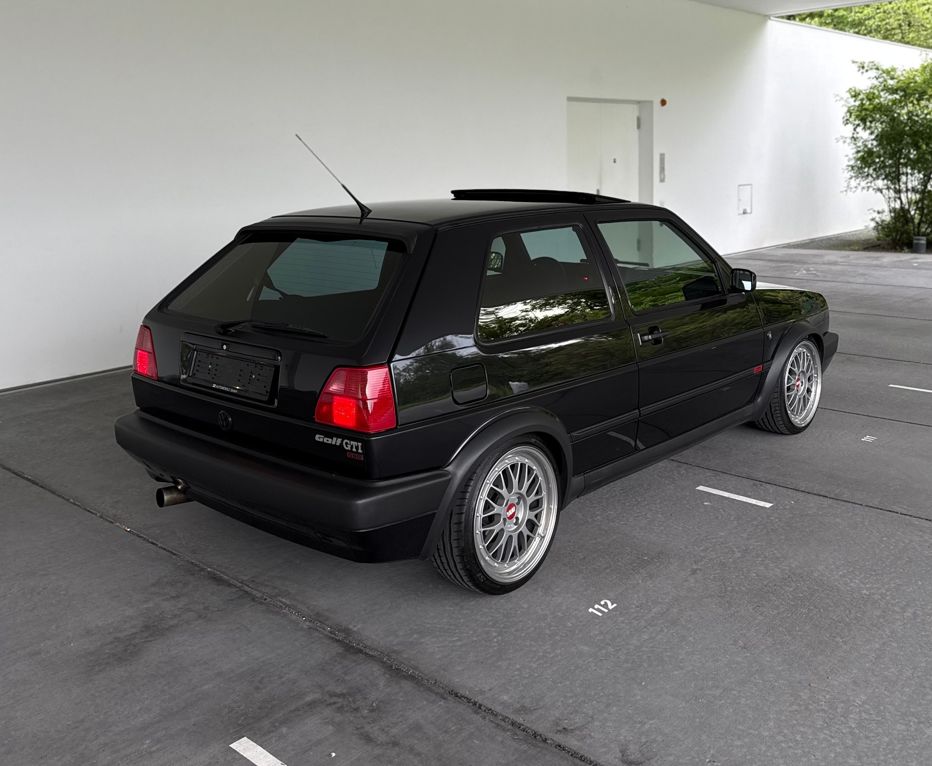 VW Golf 1800 GTI G60 Wolfsburg Edition-image-7