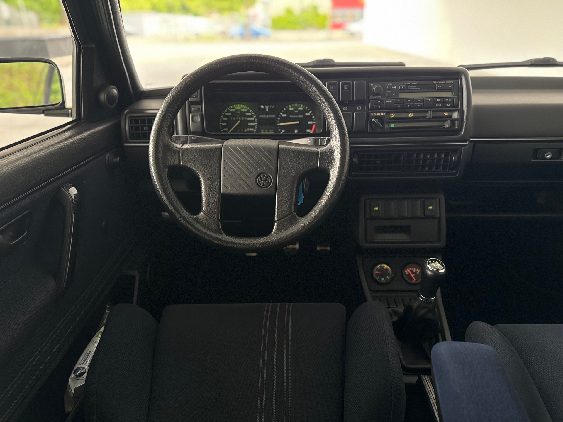 VW Golf 1800 GTI G60 Wolfsburg Edition-image-11