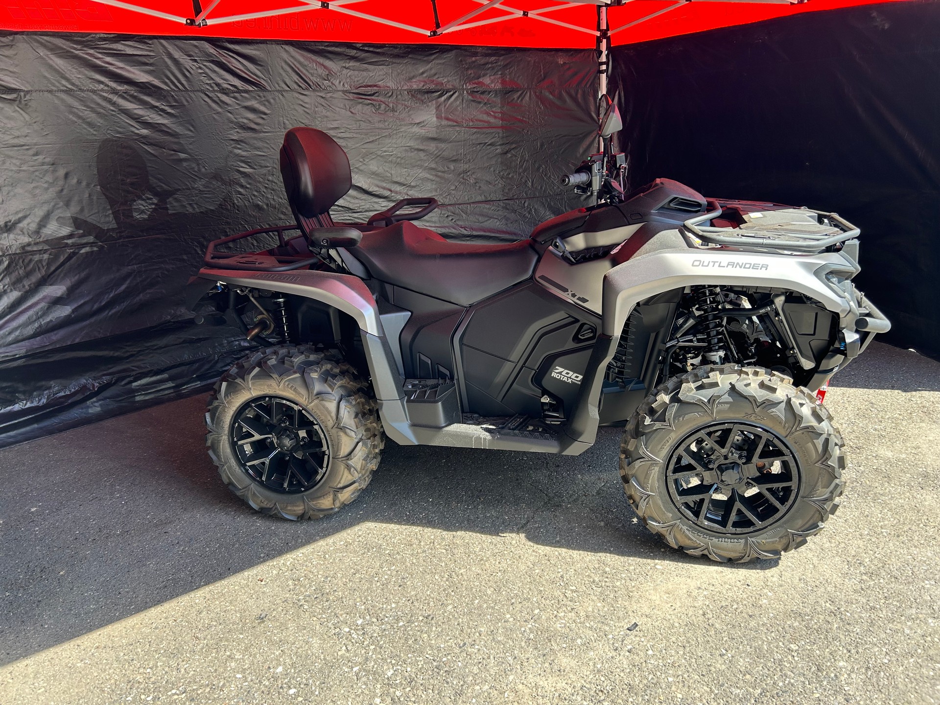 CAN-AM 700 Max ABS