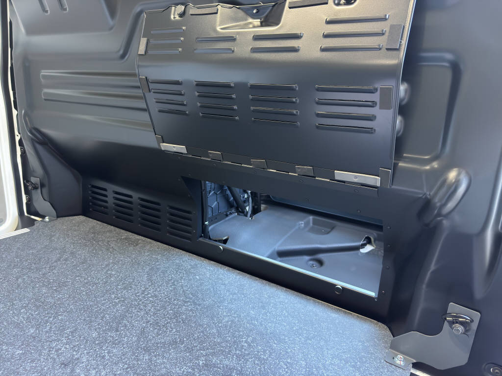 FORD Transit Custom Van 320 L1 2.0 EcoBlue Trend 170 PS AWD-image-16