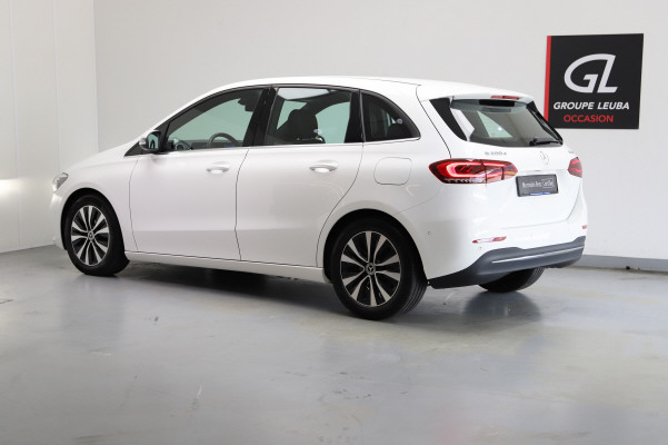 MERCEDES-BENZ B 200 d 4Matic Swiss Star-showroom-element-2