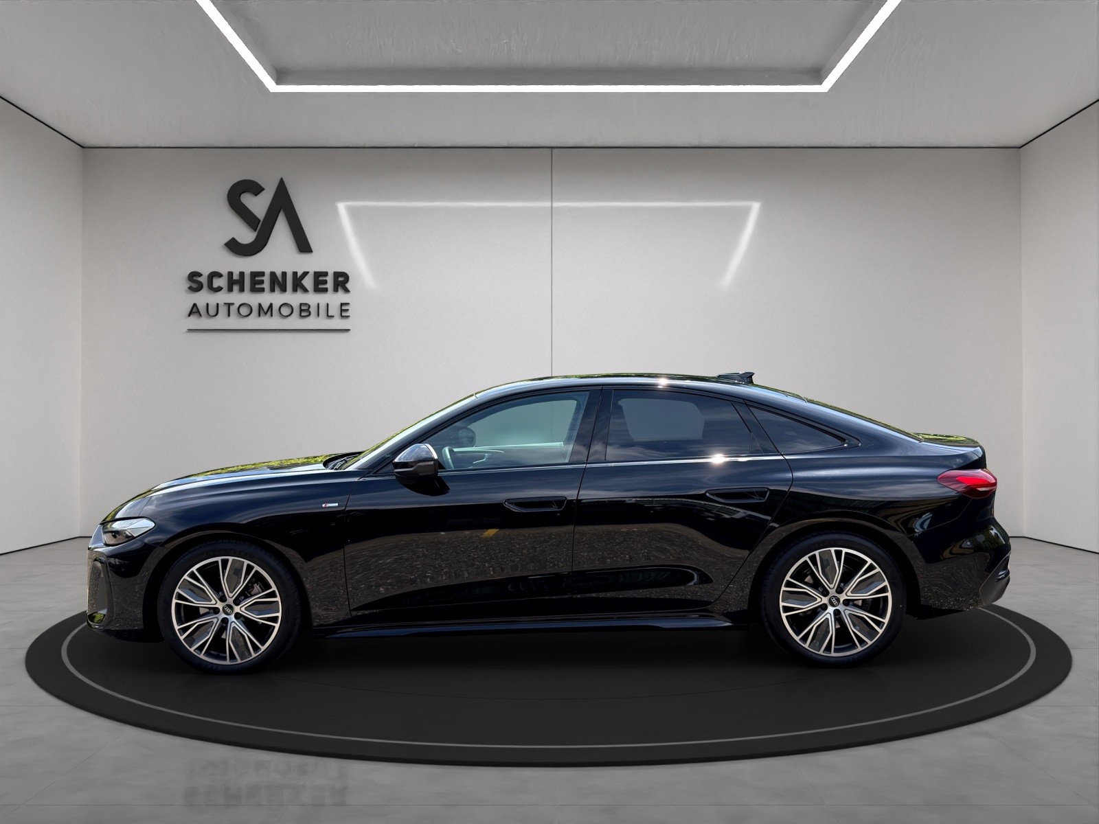 AUDI A5 Limousine TFSI 150 kW S tronic S-Line Optikpaket Black-showroom-element-1