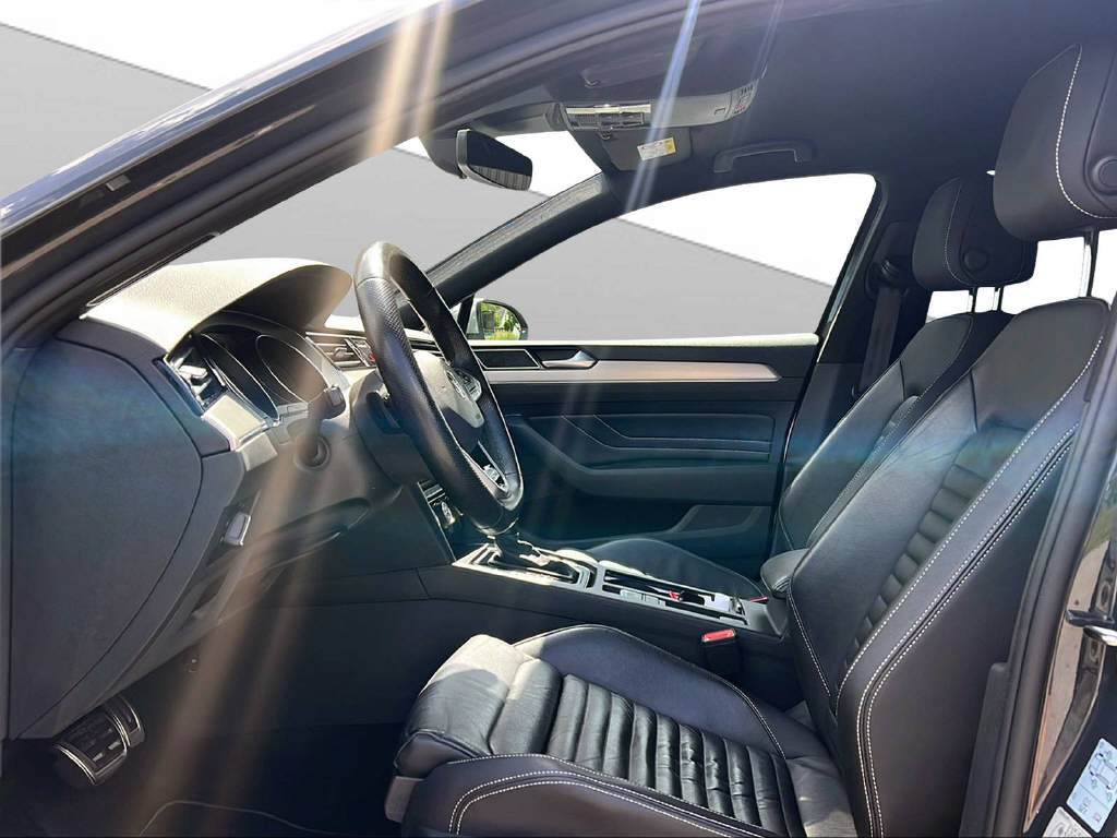 VW Passat Variant 2.0 TDI 190 All-image-10