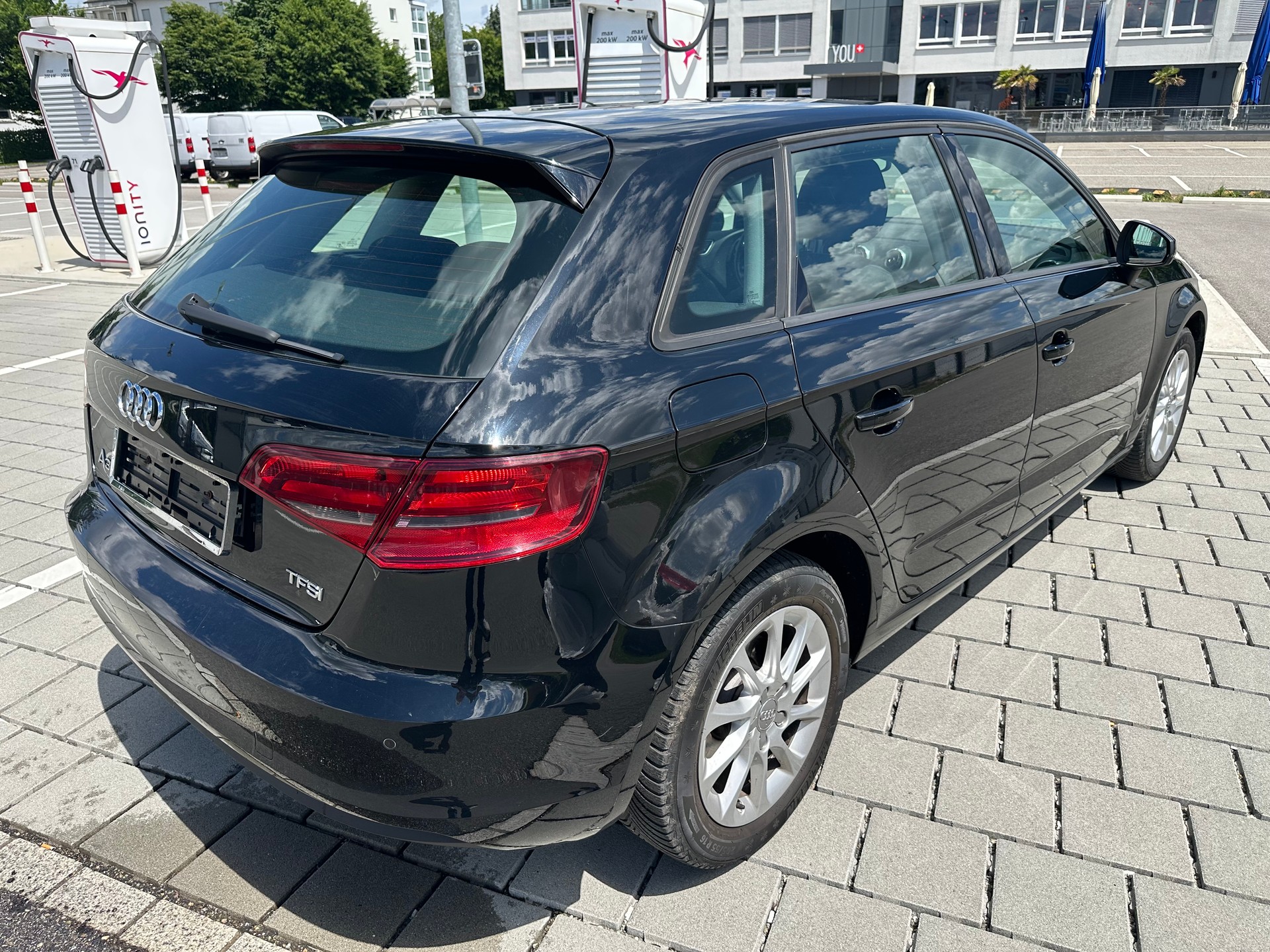 AUDI A3 Sportback 1.4 TFSI Ambiente-image-3