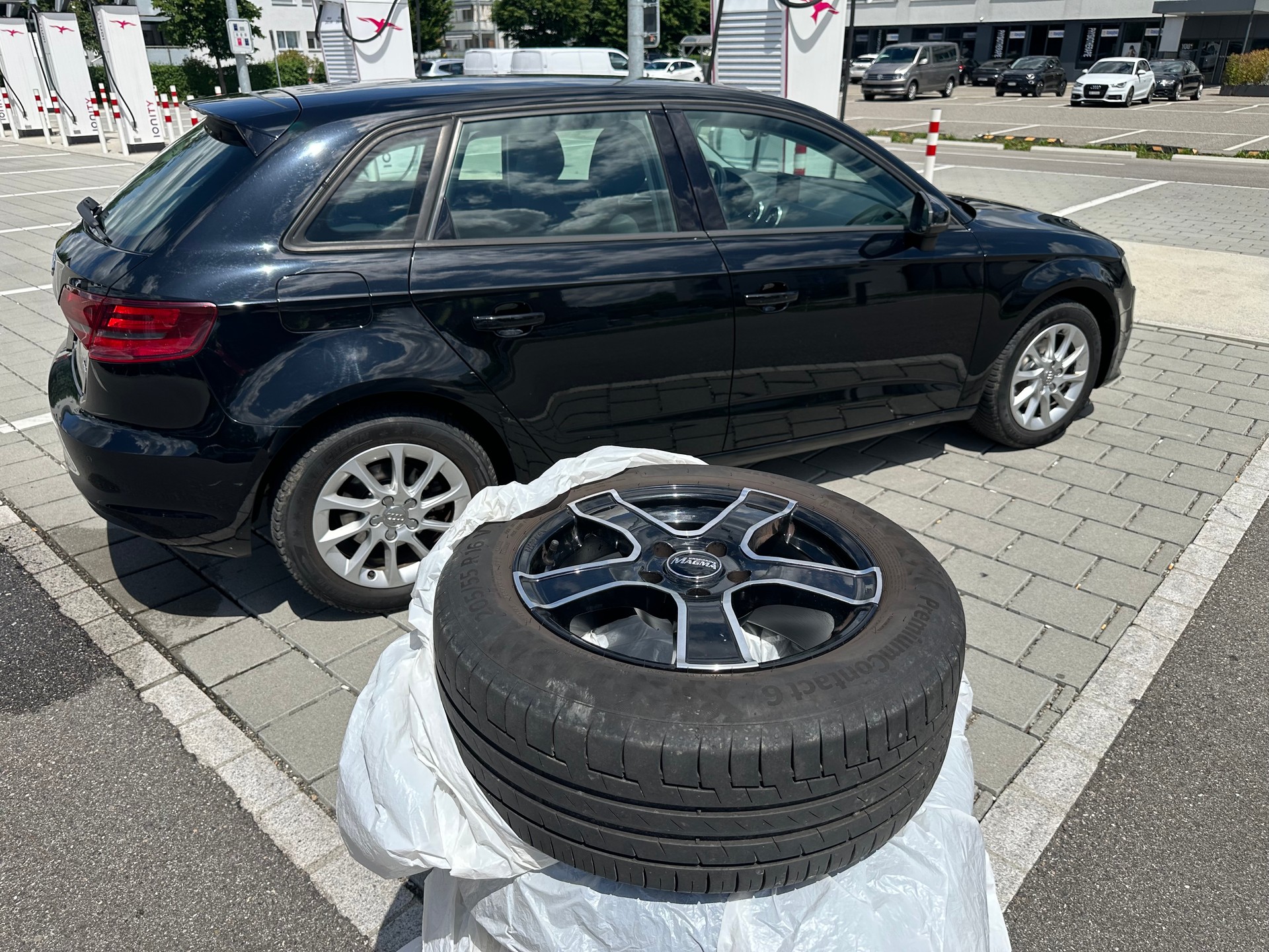 AUDI A3 Sportback 1.4 TFSI Ambiente-image-8